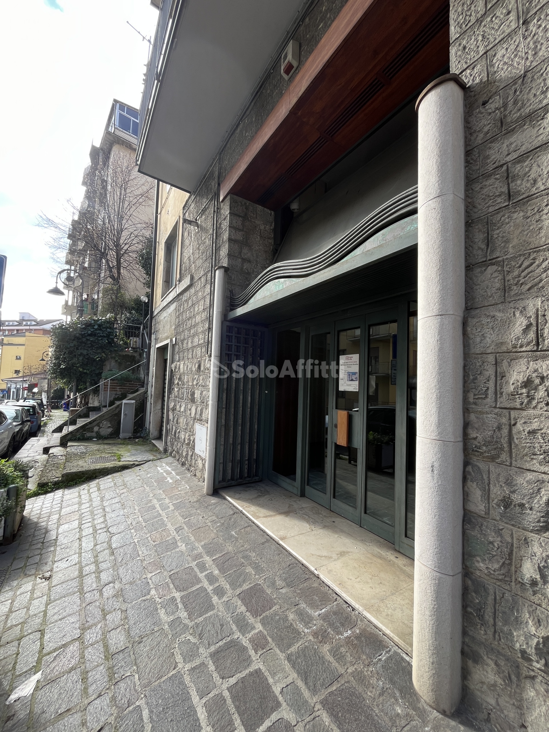 Immagine 23 di Locale commerciale in affitto  in Via Nicola Vaccaro a Potenza