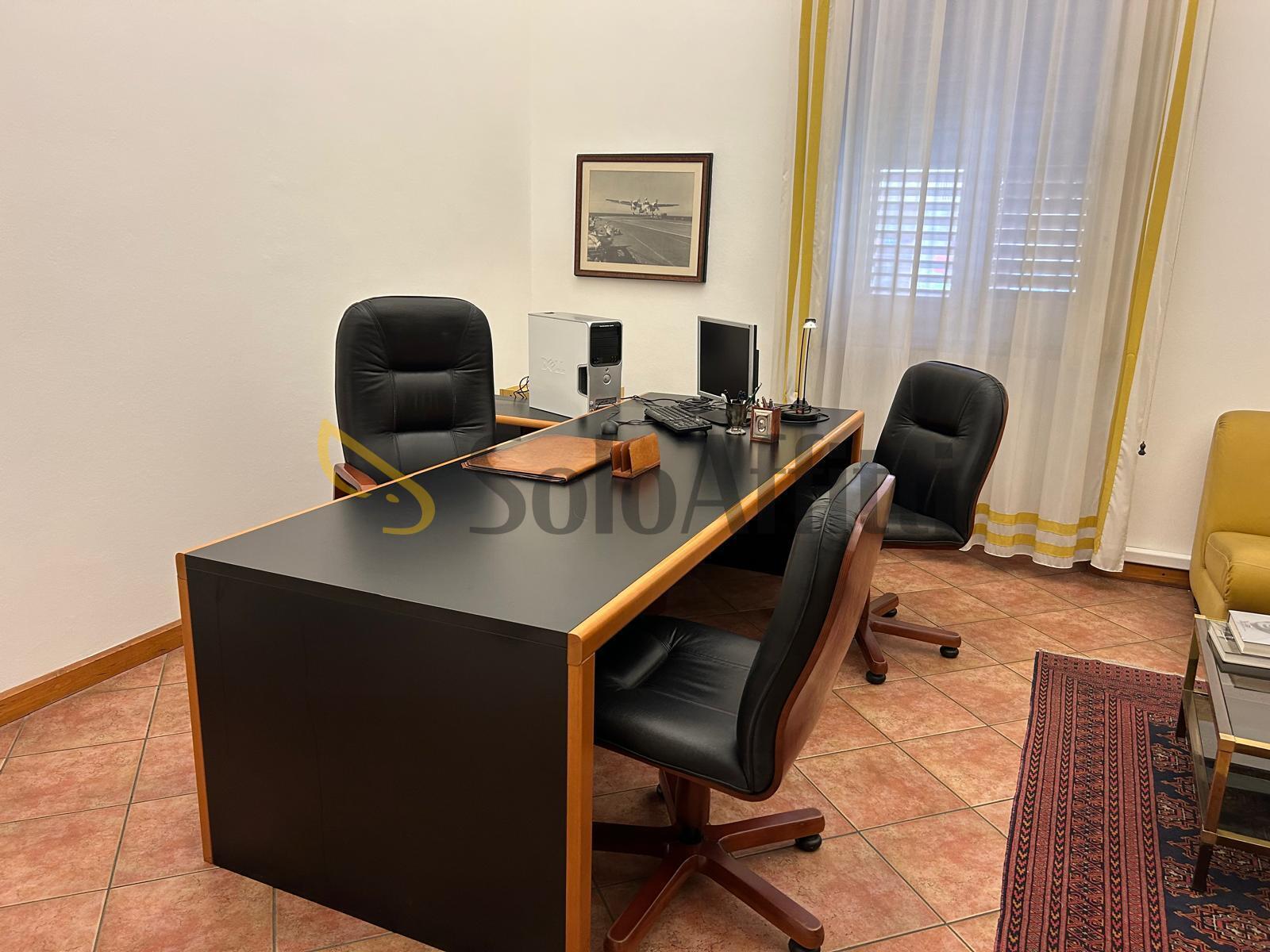 Immagine 1 di Stanza singola in affitto  a Catania