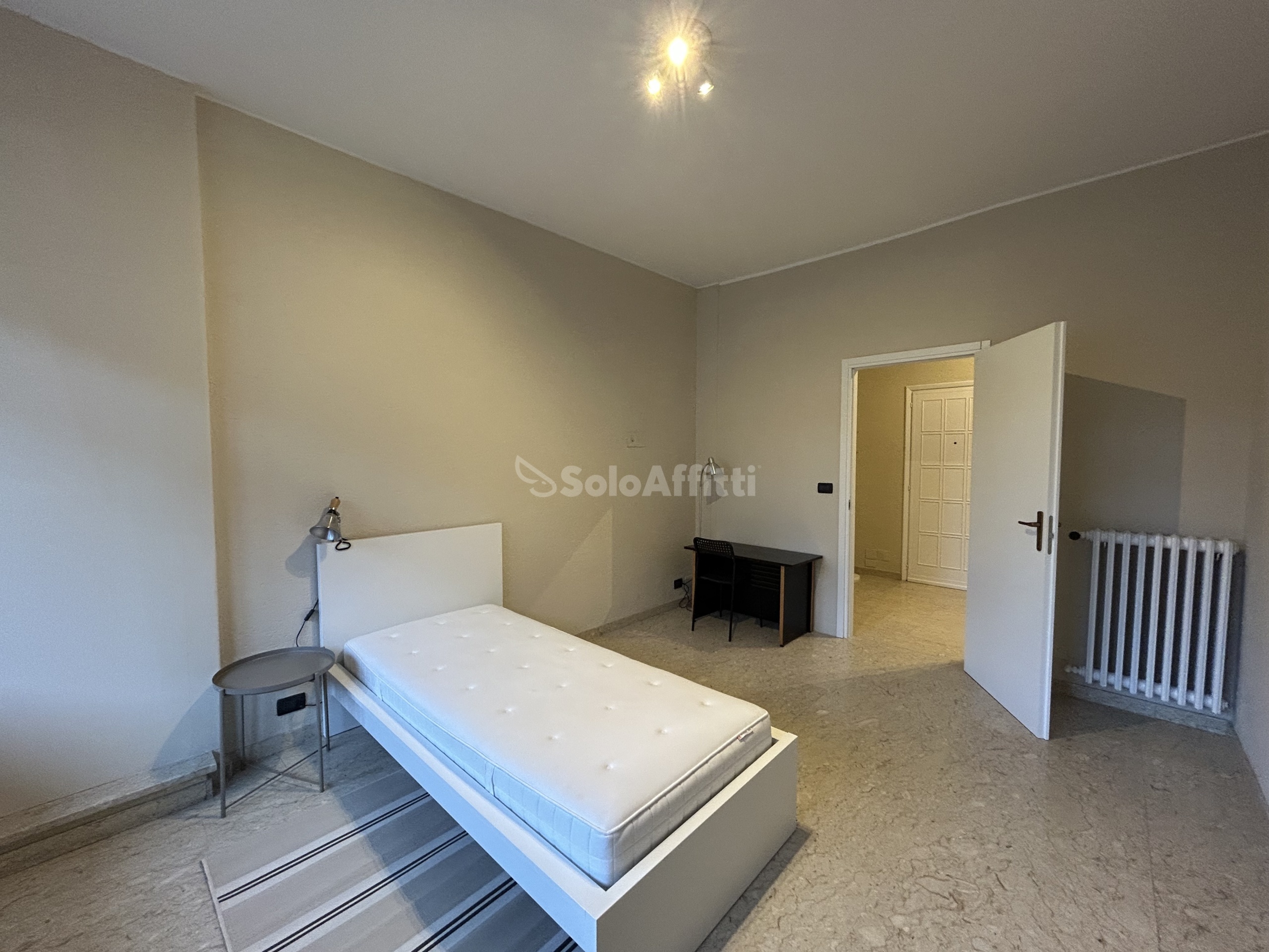 Immagine 9 di Trilocale in affitto  in Via Crescentino 32 a Torino