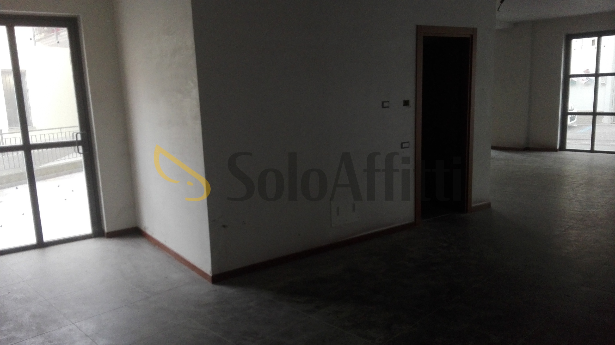 Immagine 9 di Locale commerciale in affitto  in Giuditta Pasta 16 a Saronno