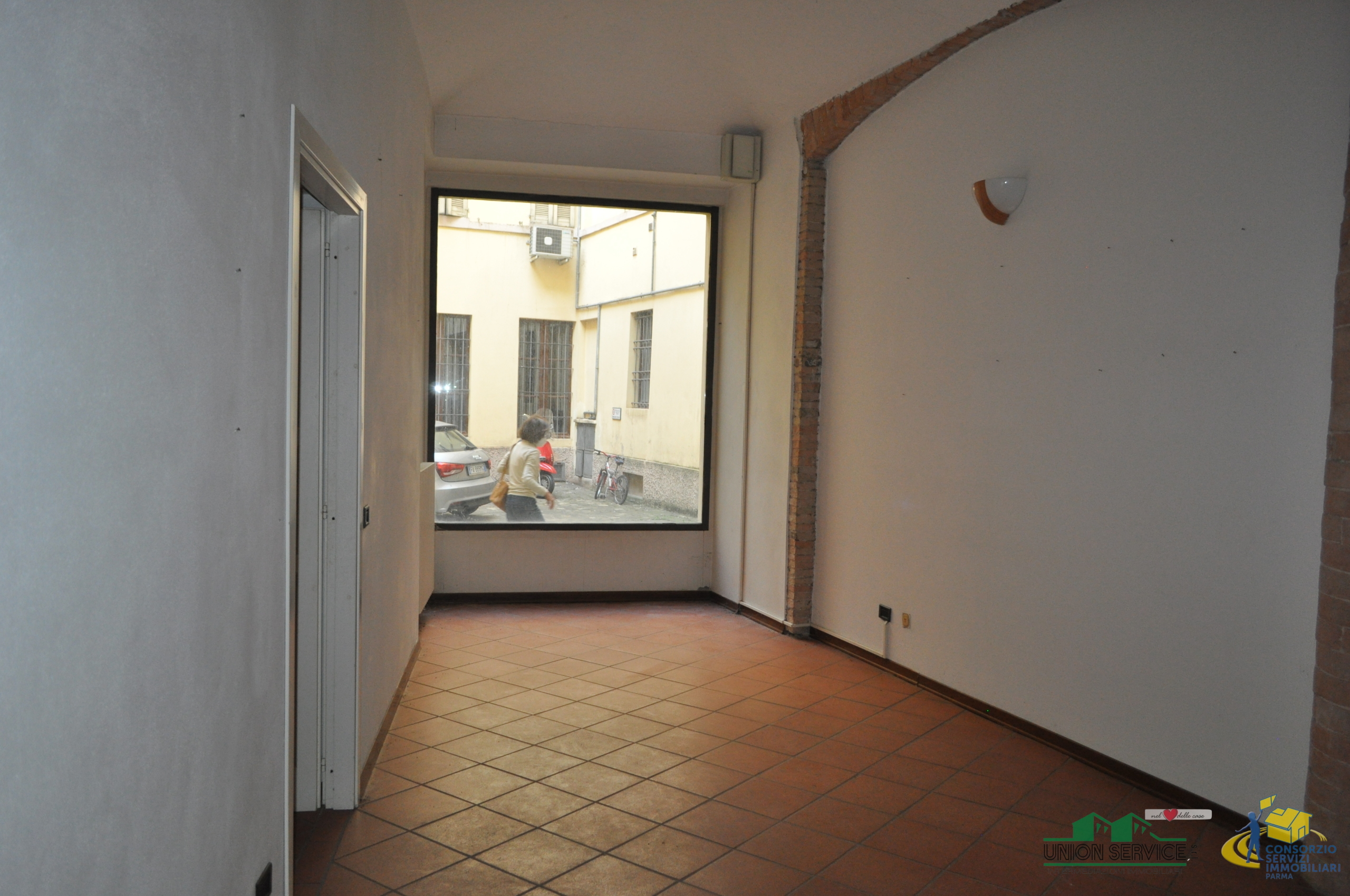 Immagine 6 di Ufficio in vendita  in Vicolo San Tiburzio a Parma