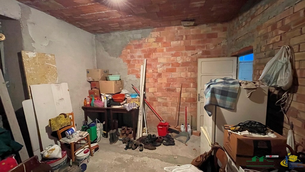 Immagine 18 di Rustico / casale in vendita  in pessola casa gasparone 81 a Varsi