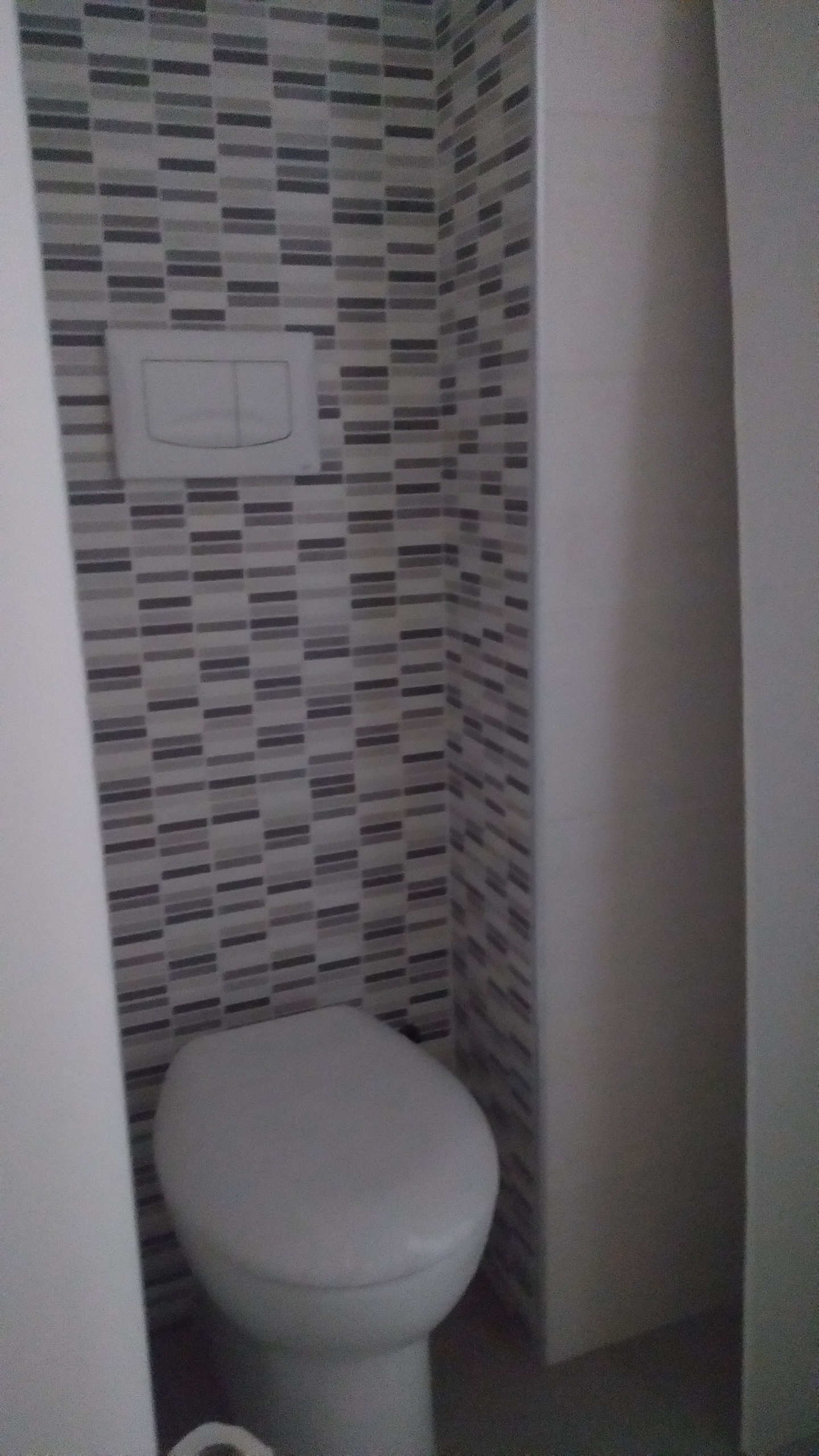 Immagine 2 di Locale commerciale in affitto  in VIA REGGIO CAMPI a Reggio Di Calabria