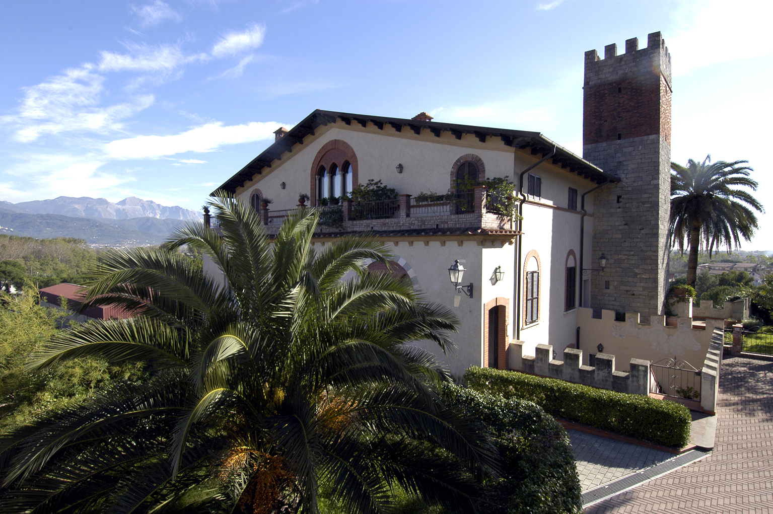 Immagine 12 di Casa semindipendente in vendita  a Ameglia
