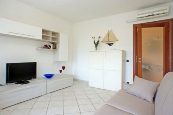 Immagine 10 di Trilocale in vendita  a Lerici