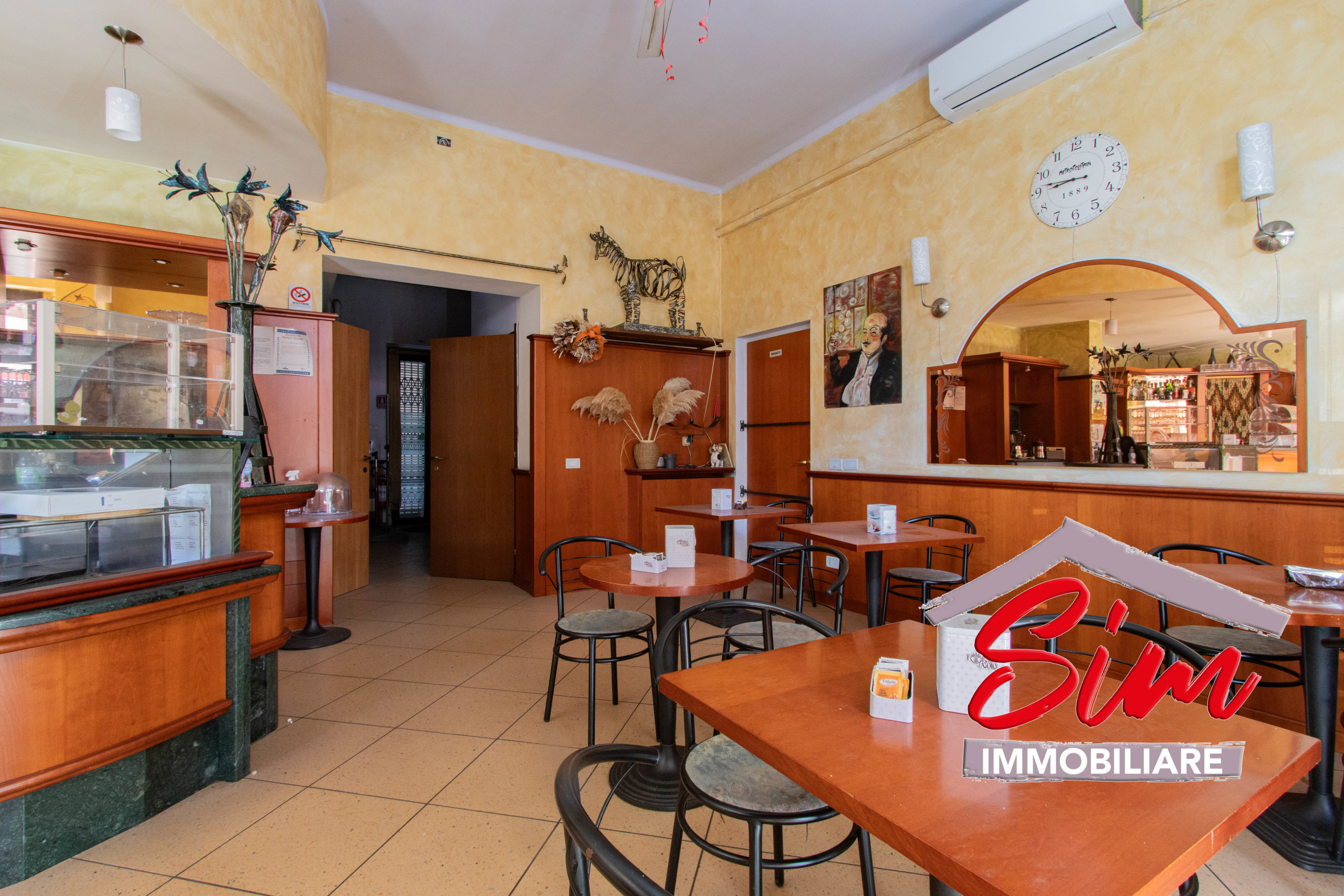 Immagine 8 di Locale commerciale in vendita  in Corso Vercelli 25d a Novara