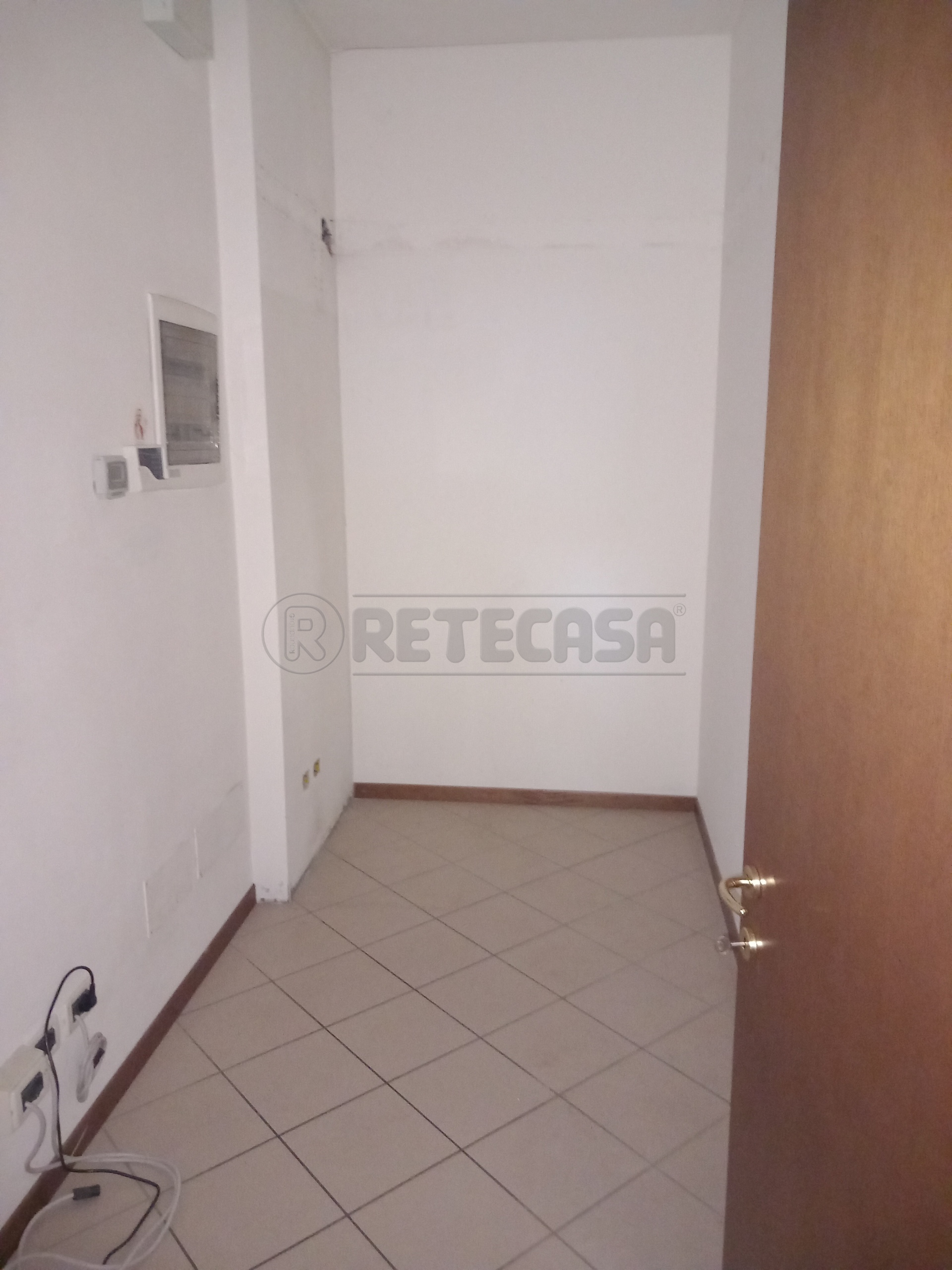 Immagine 12 di Locale commerciale in affitto  in Via A. Bembo 48 a Nanto