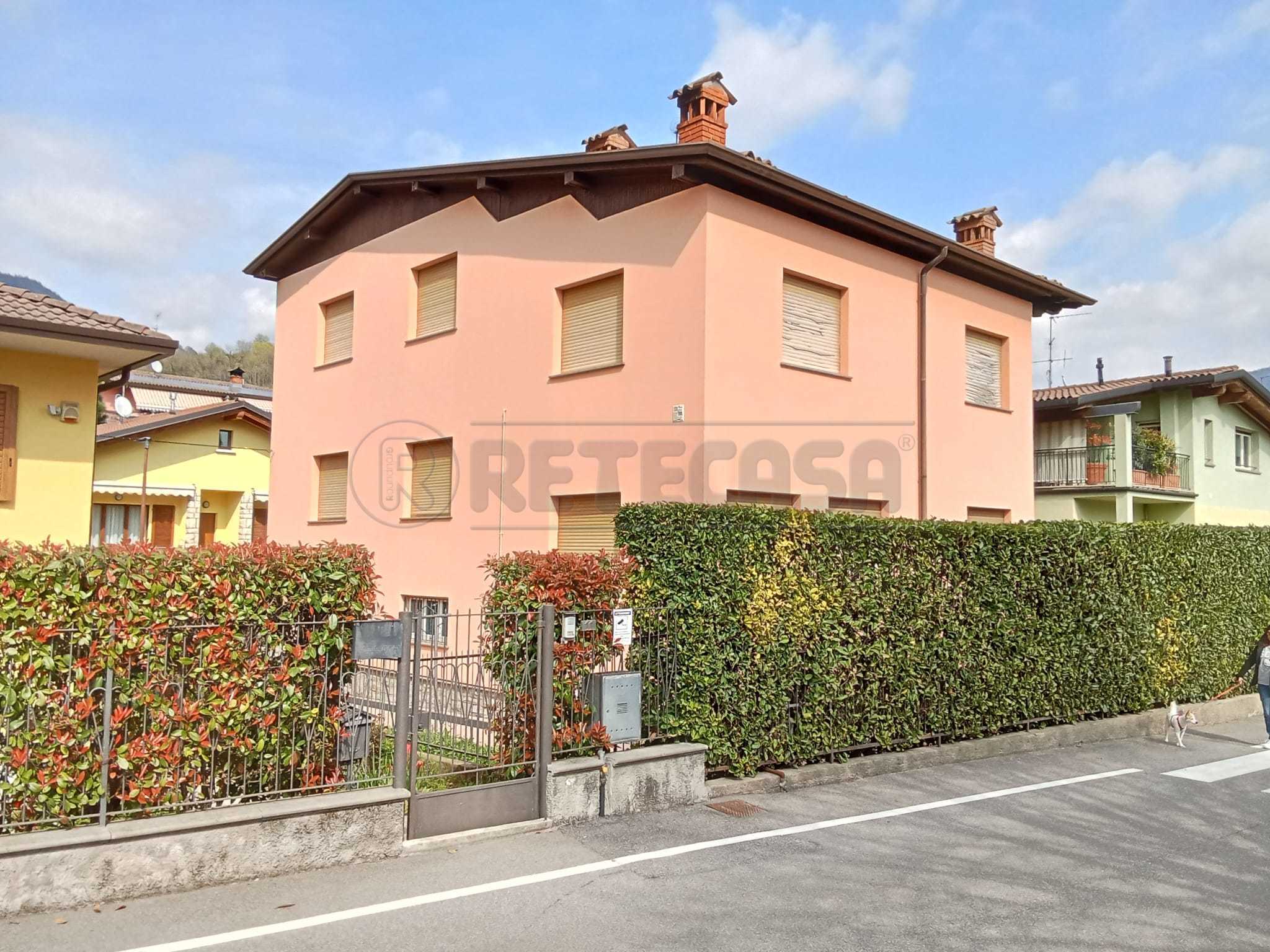 Immagine 1 di Villa in affitto  a Nembro