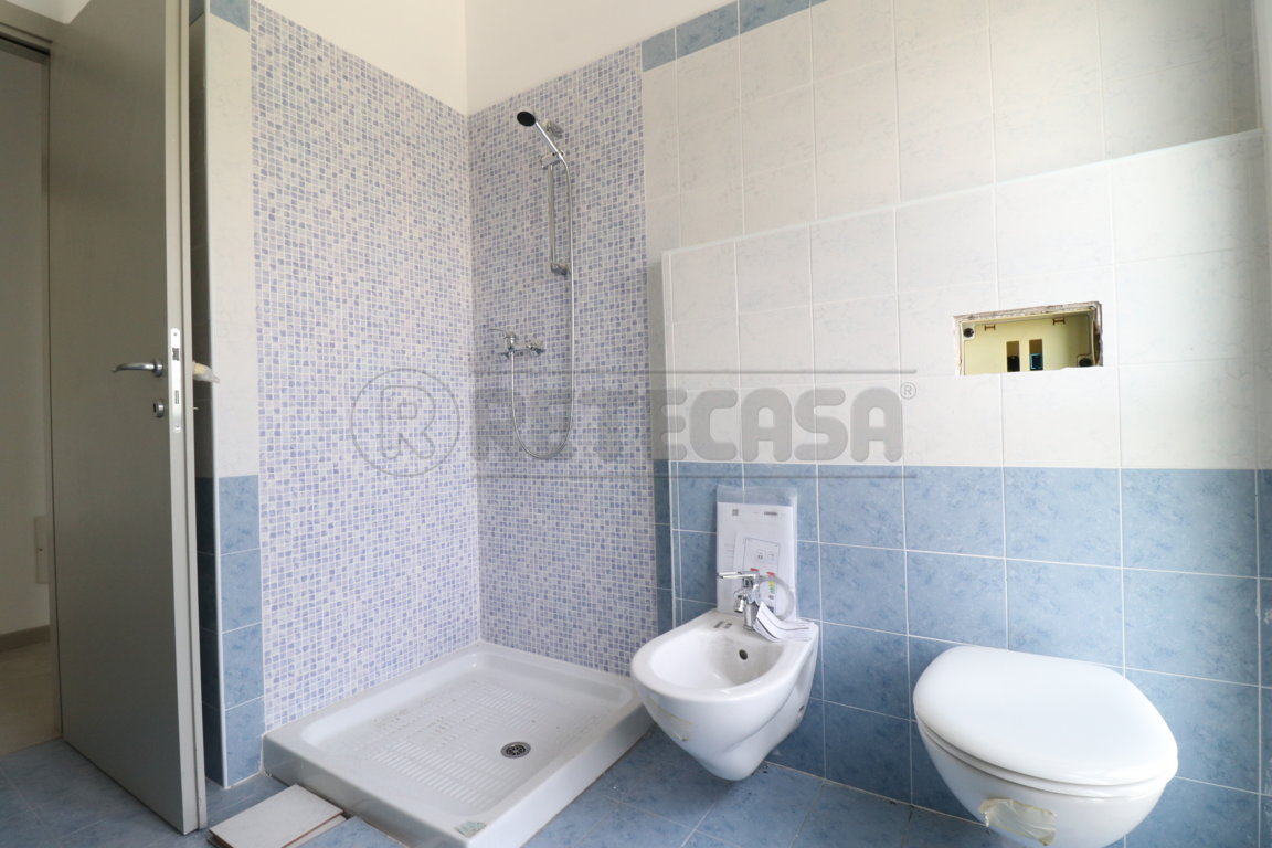 Immagine 9 di Bilocale in vendita  a Bondeno