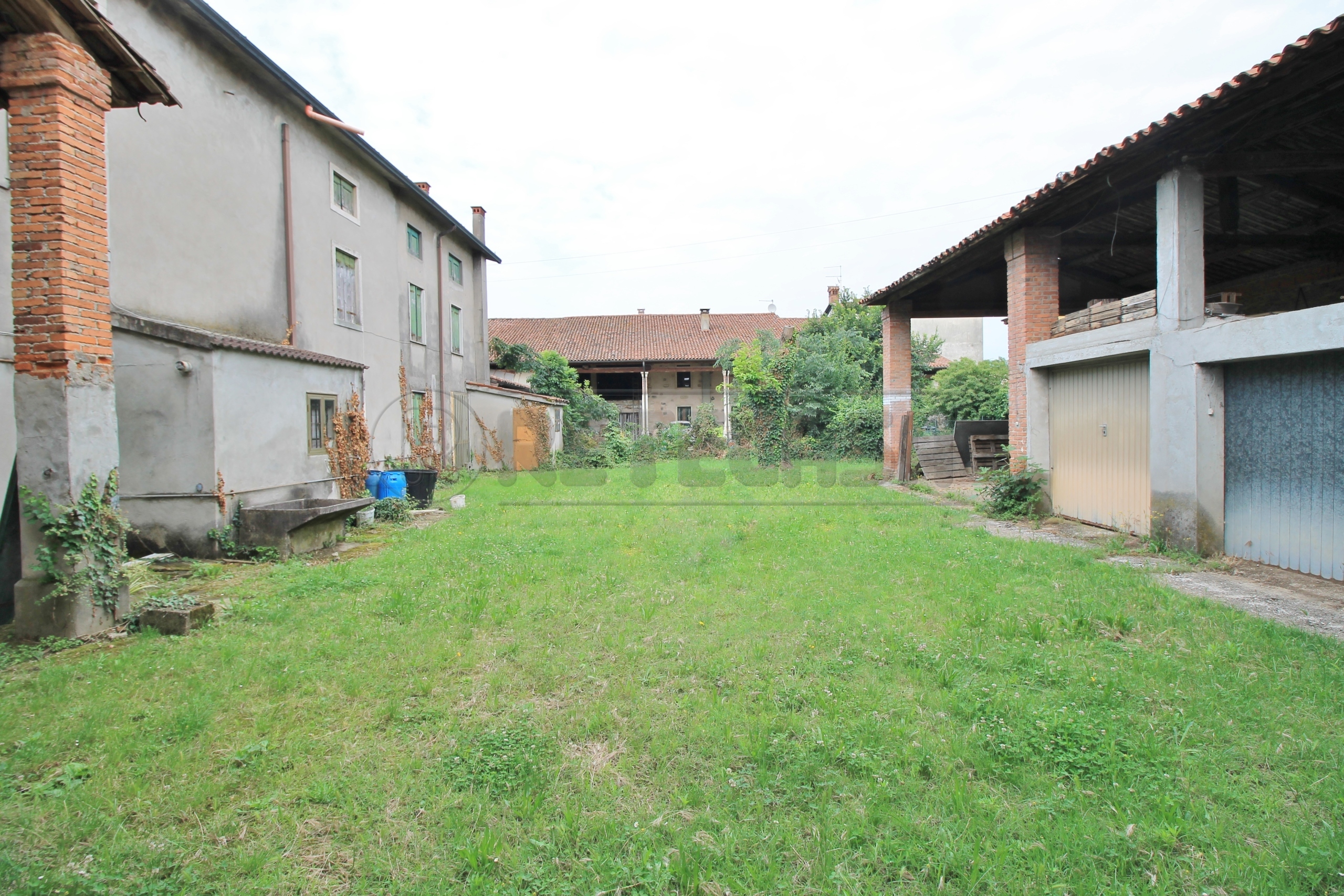 Immagine 3 di Casa semindipendente in vendita  in VIA GIORIO 15 a Arzignano