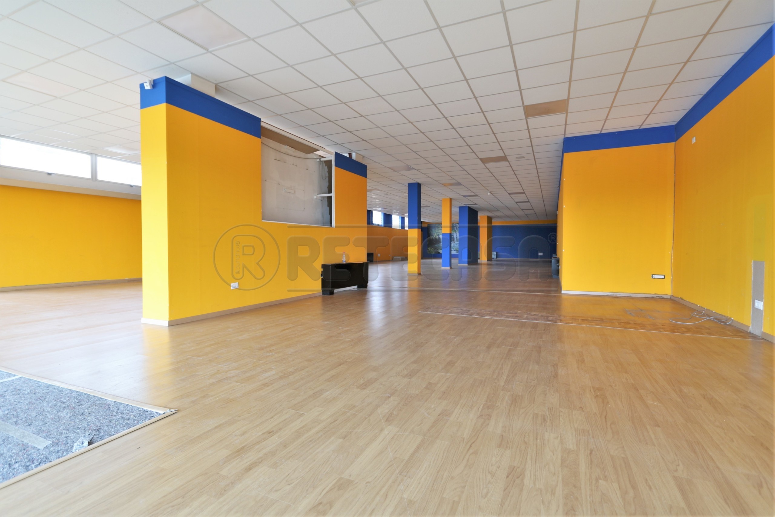 Immagine 1 di Locale commerciale in affitto  in Strada Padana verso Padova 64 a Vicenza