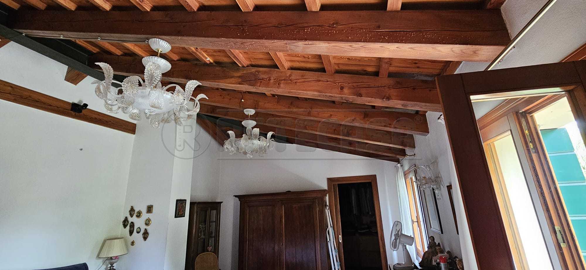 Immagine 50 di Villa in vendita  a Mirano