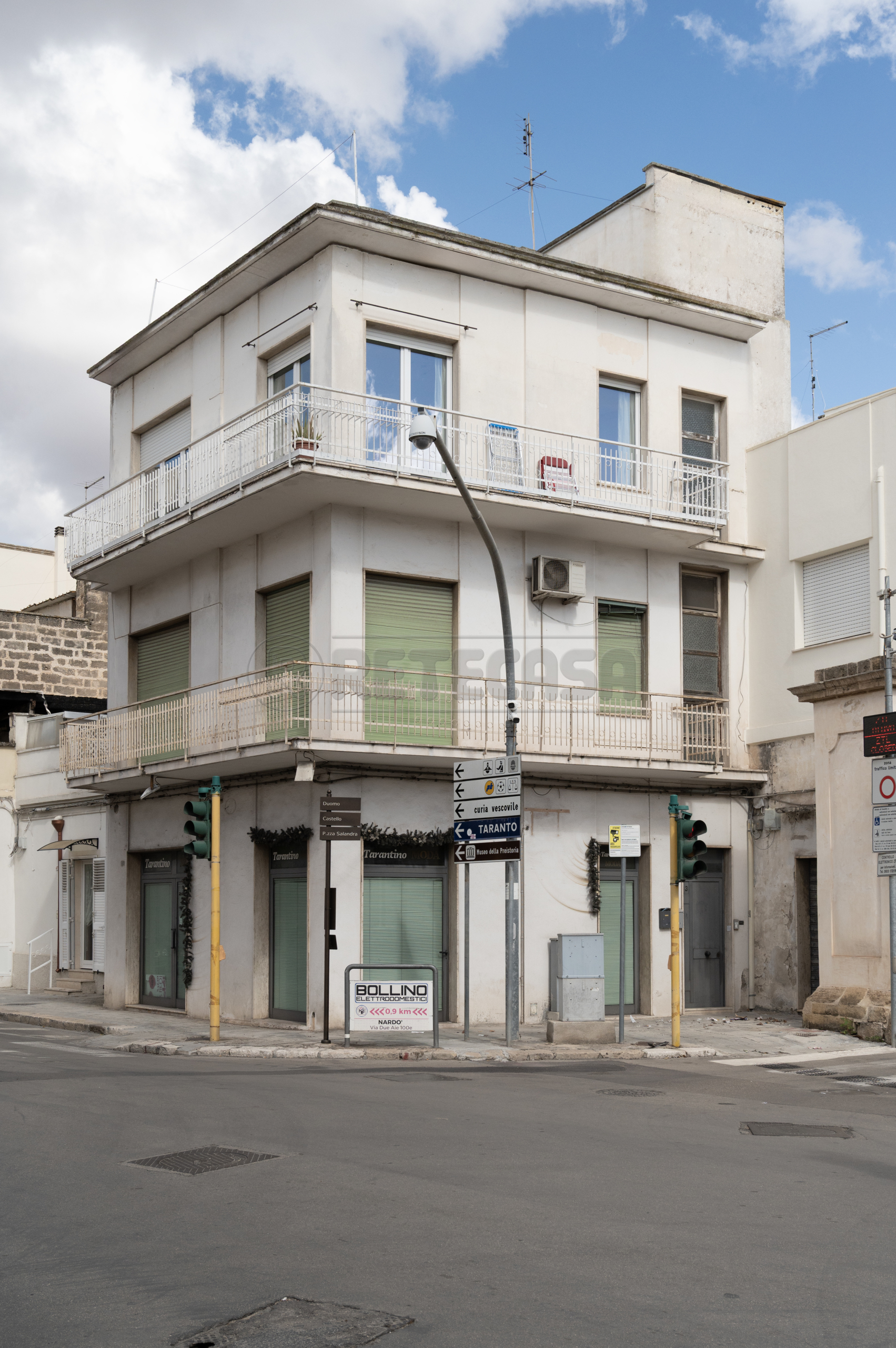 Immagine 50 di Trilocale in vendita  in Via Roma 53 a Nardo'