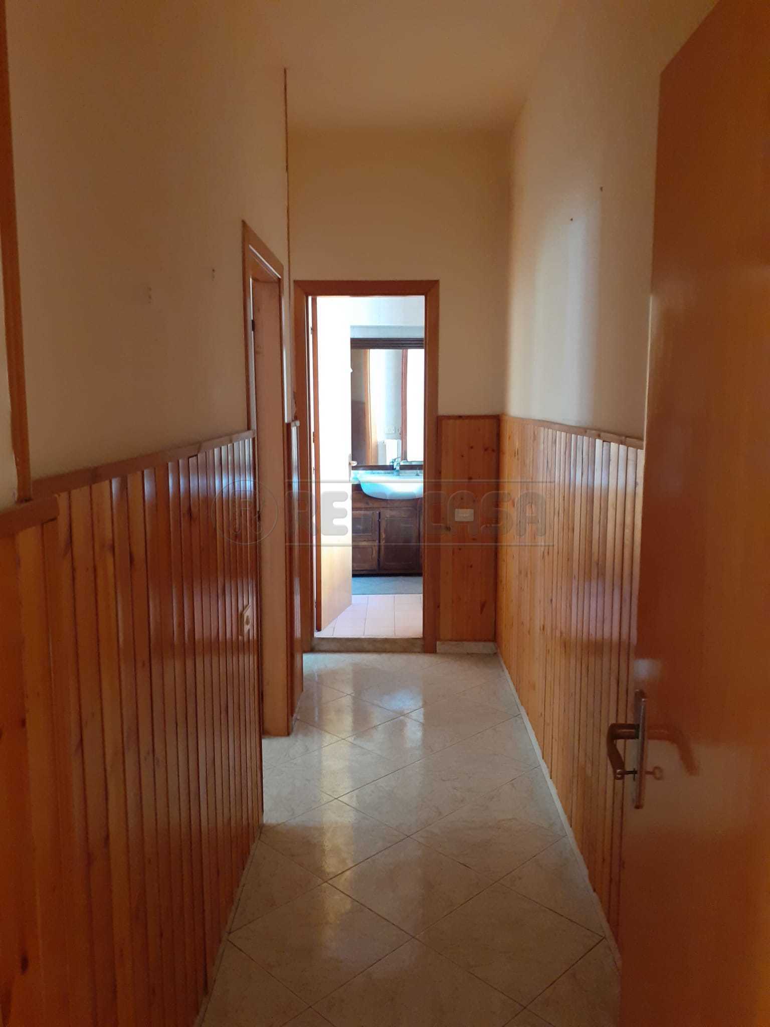 Immagine 2 di Trilocale in vendita  in via Ugo Pepe 4 a Salerno