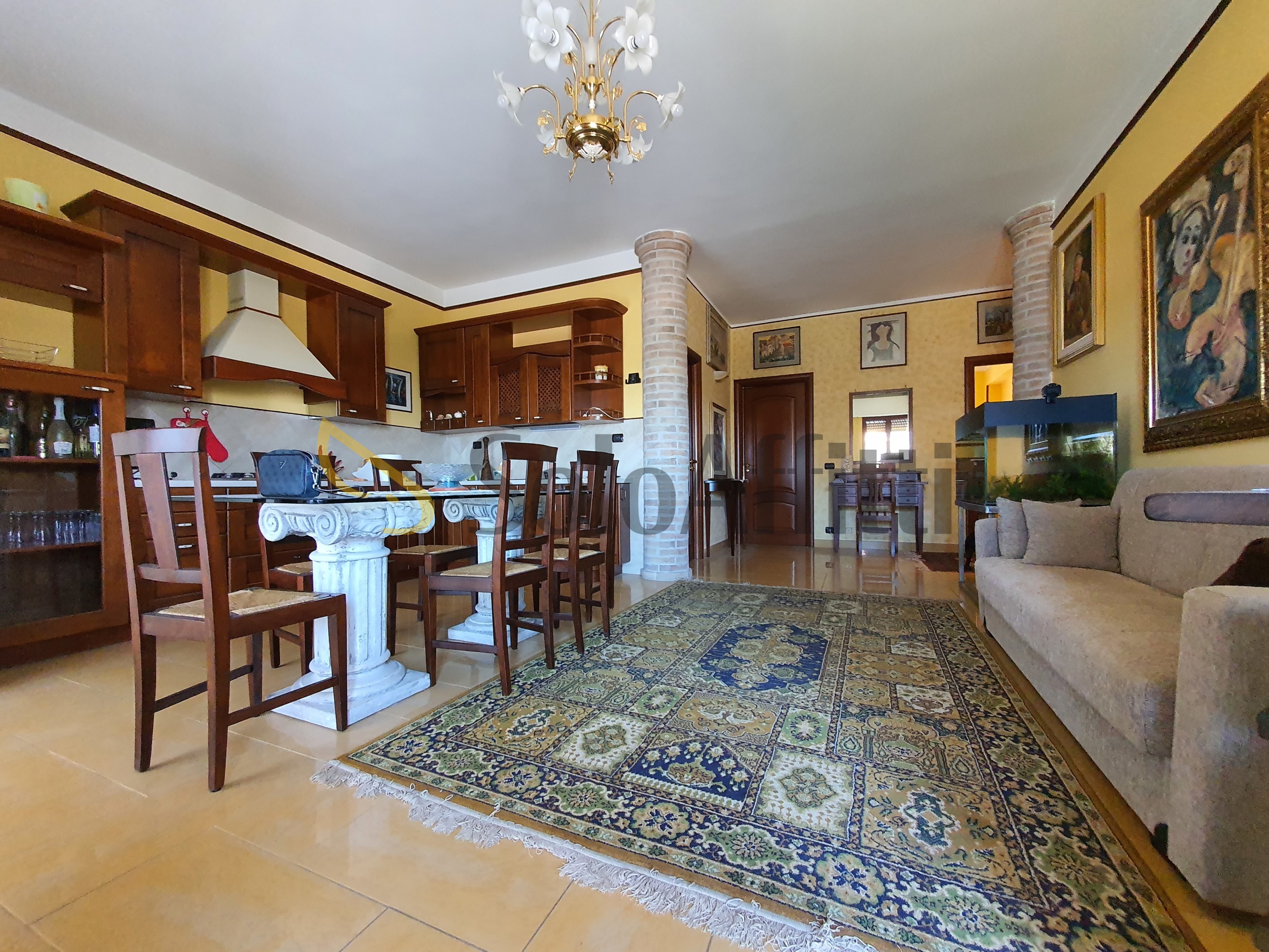 Immagine 2 di Trilocale in affitto  a Catanzaro