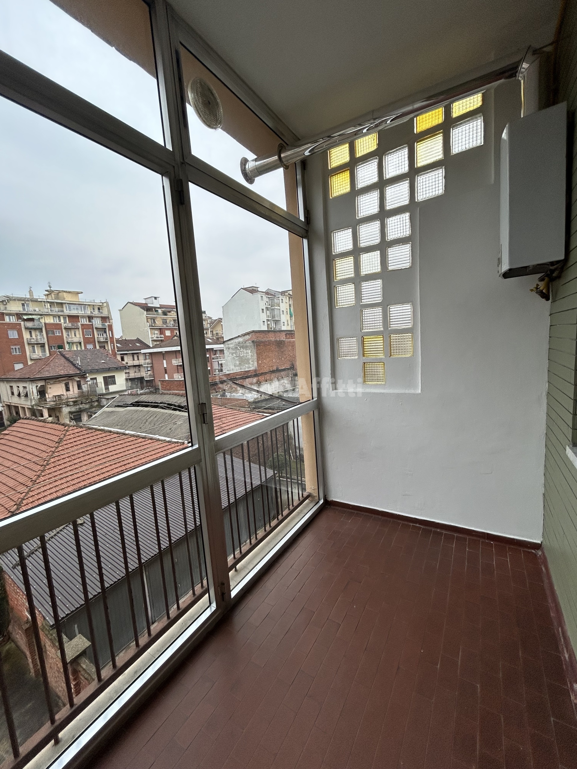 Immagine 23 di Trilocale in affitto  in Via Crescentino 32 a Torino