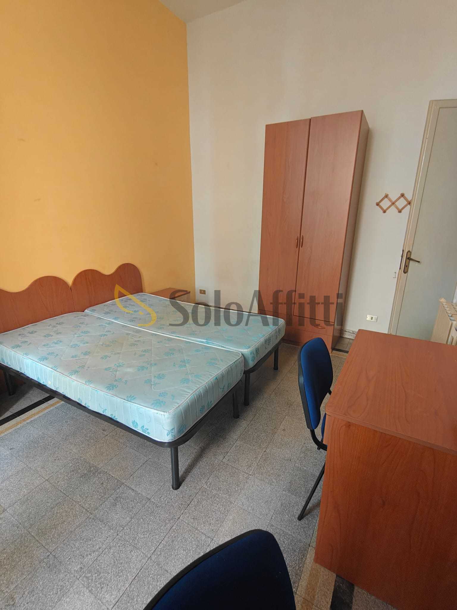 Immagine 3 di Stanza singola in affitto  a Catania