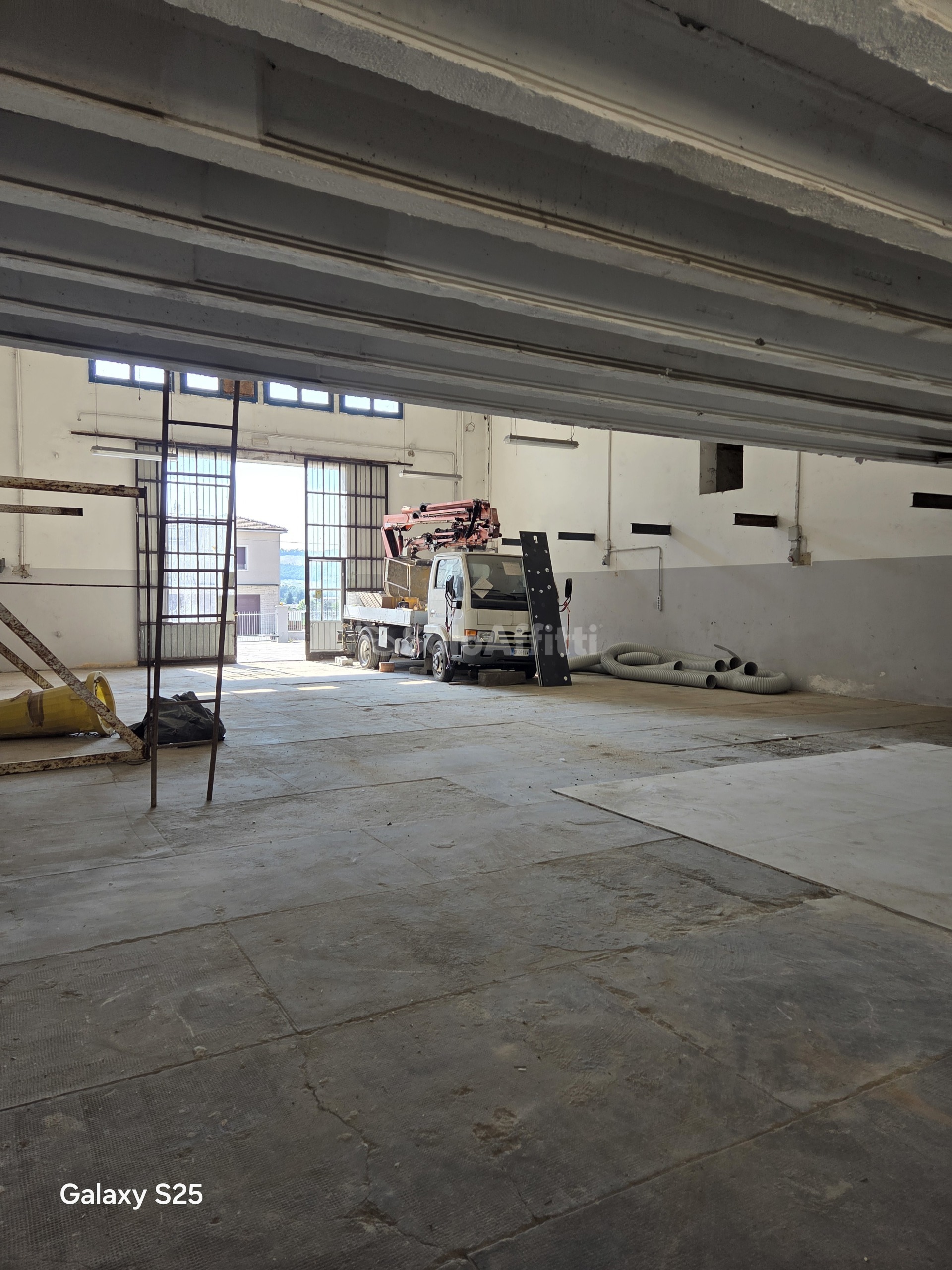 Immagine 8 di Capannone industriale in affitto  in Via Modenese 40 a Vignola