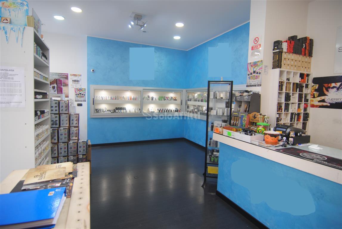 Immagine 6 di Locale commerciale in affitto  in Corso Amedeo 100 a Livorno