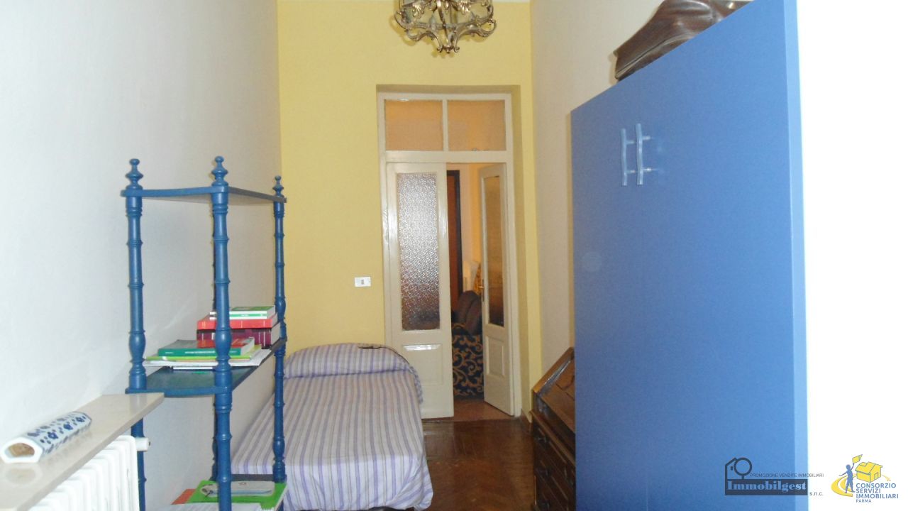 Immagine 10 di Trilocale in vendita  in Strada Garibaldi 45 a Parma