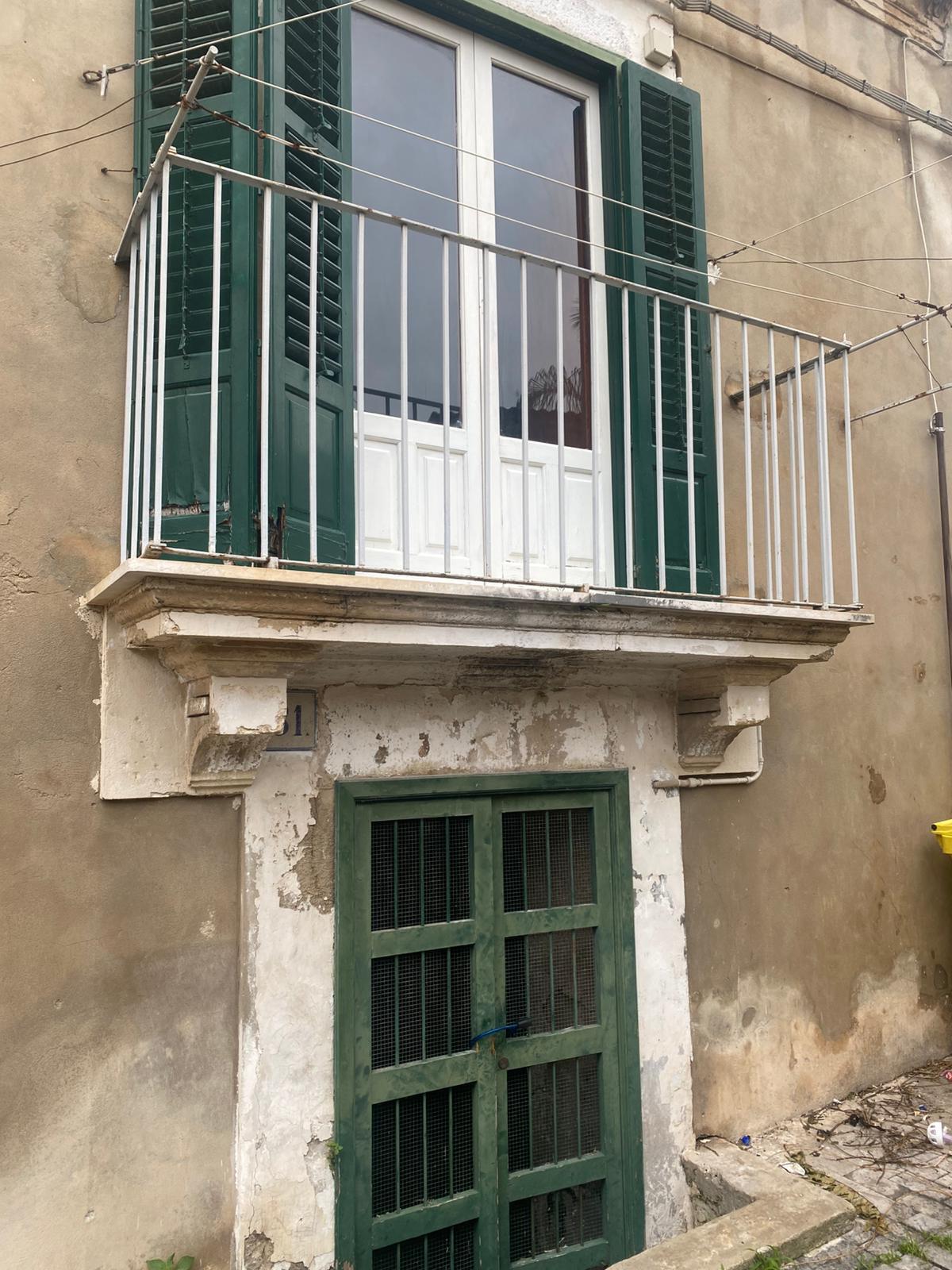 Immagine 3 di Porzione di casa in vendita  in Via Ritiro 33 a Modica