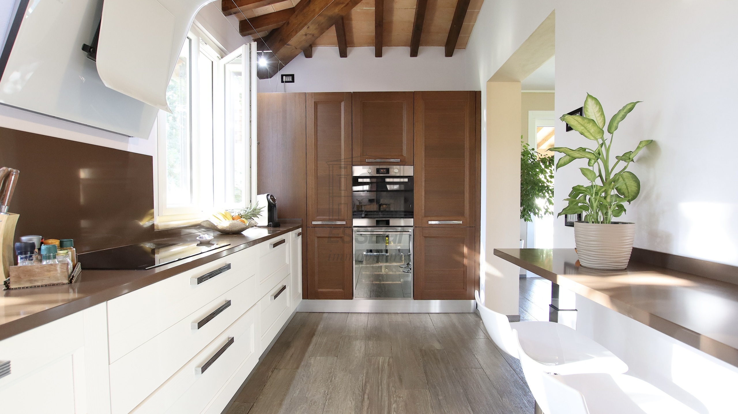 Immagine 23 di Villa in vendita  in Via di San Ginese a Capannori