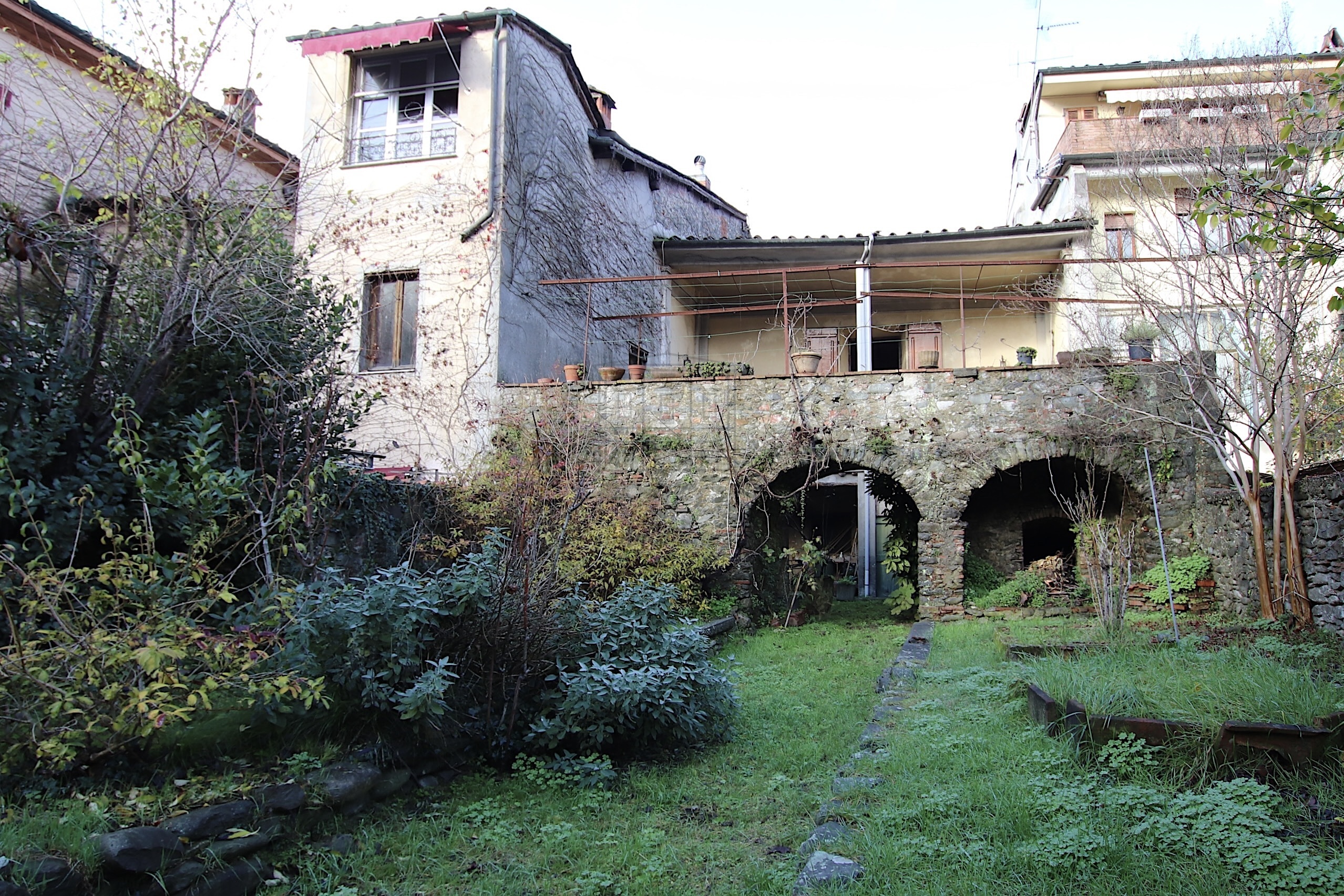 Immagine 30 di Villa in vendita  in Via Ludovica a Borgo A Mozzano