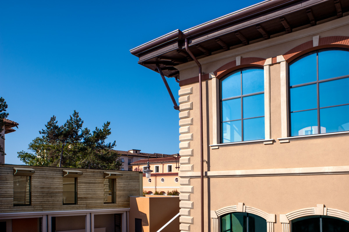 Immagine 8 di Quadrilocale in vendita  a Sarzana