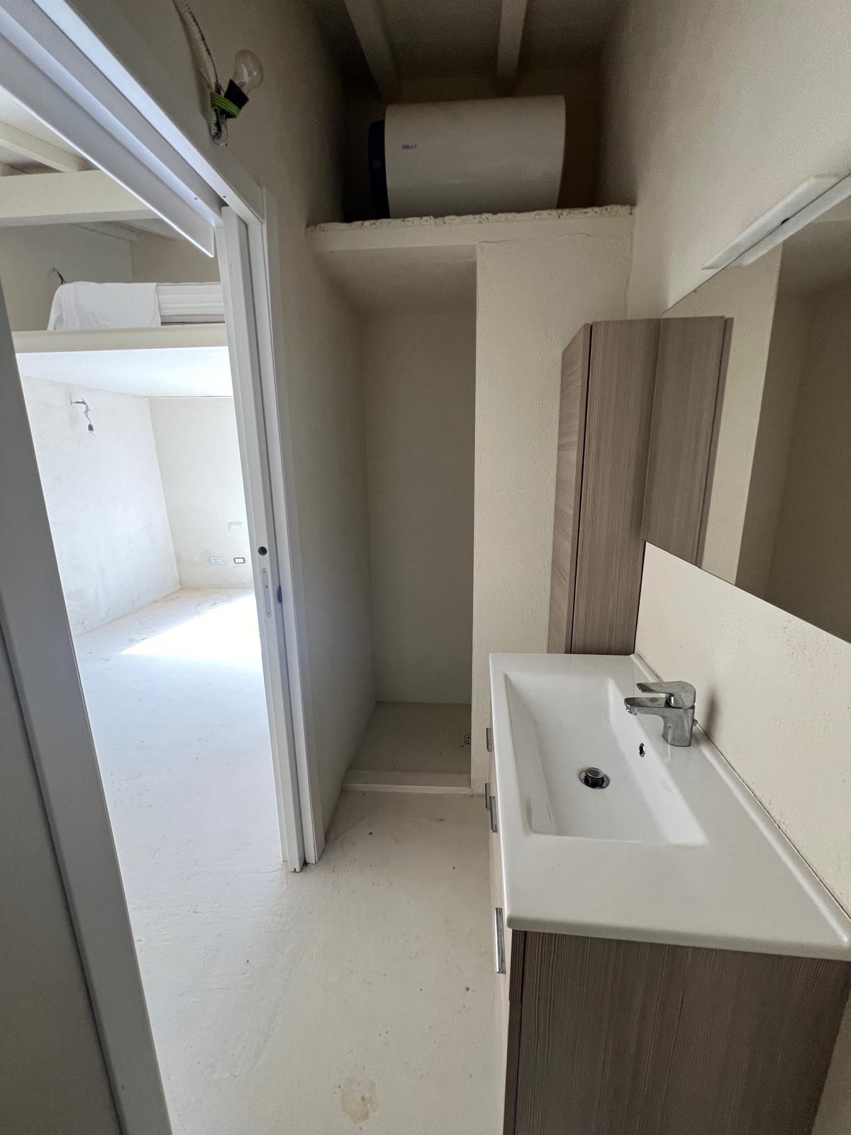 Immagine 82 di Porzione di casa in vendita  in Via di Vingone a Scandicci