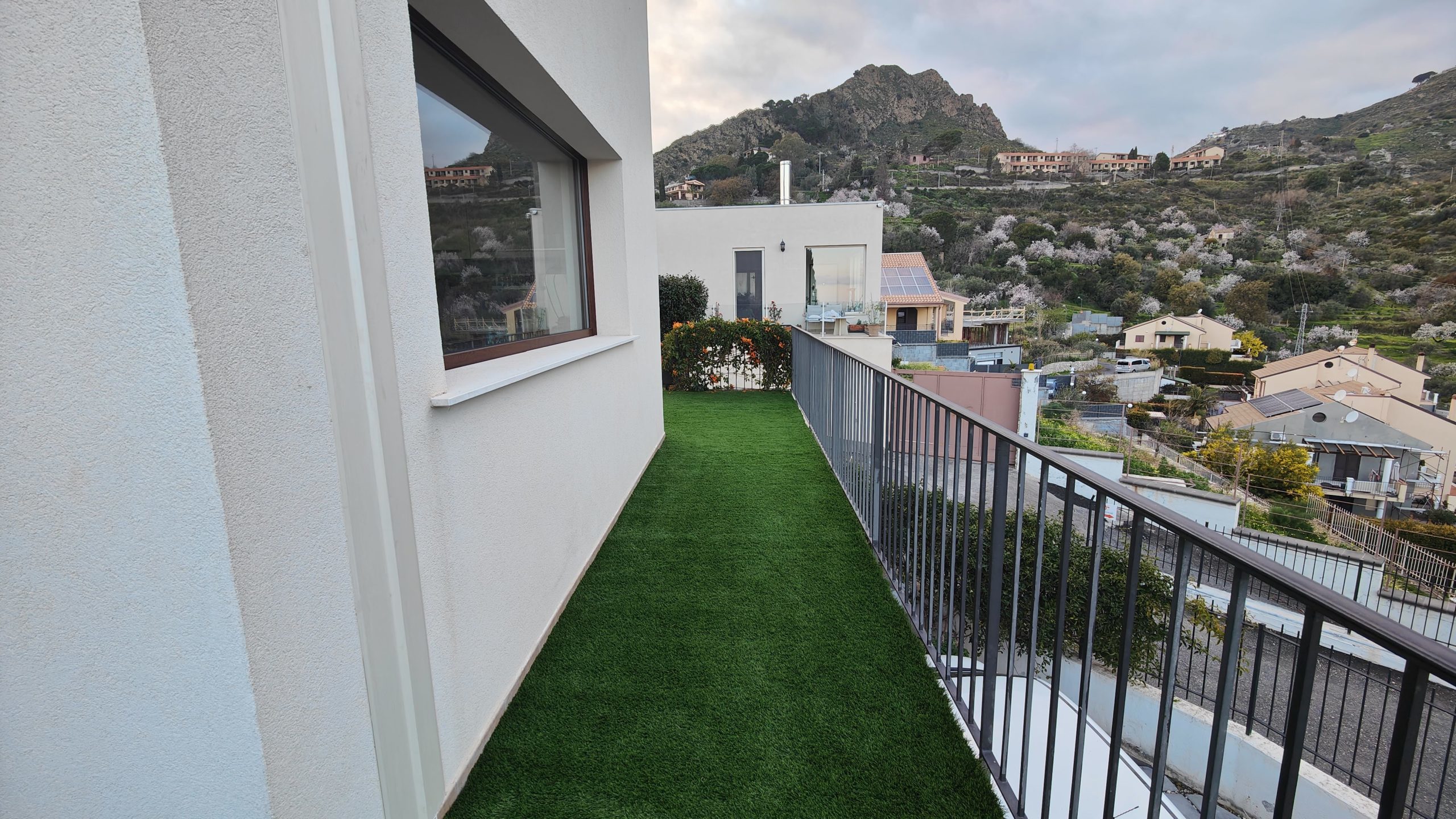 Immagine 62 di Villa in vendita  in c.da mastrissa snc a Taormina