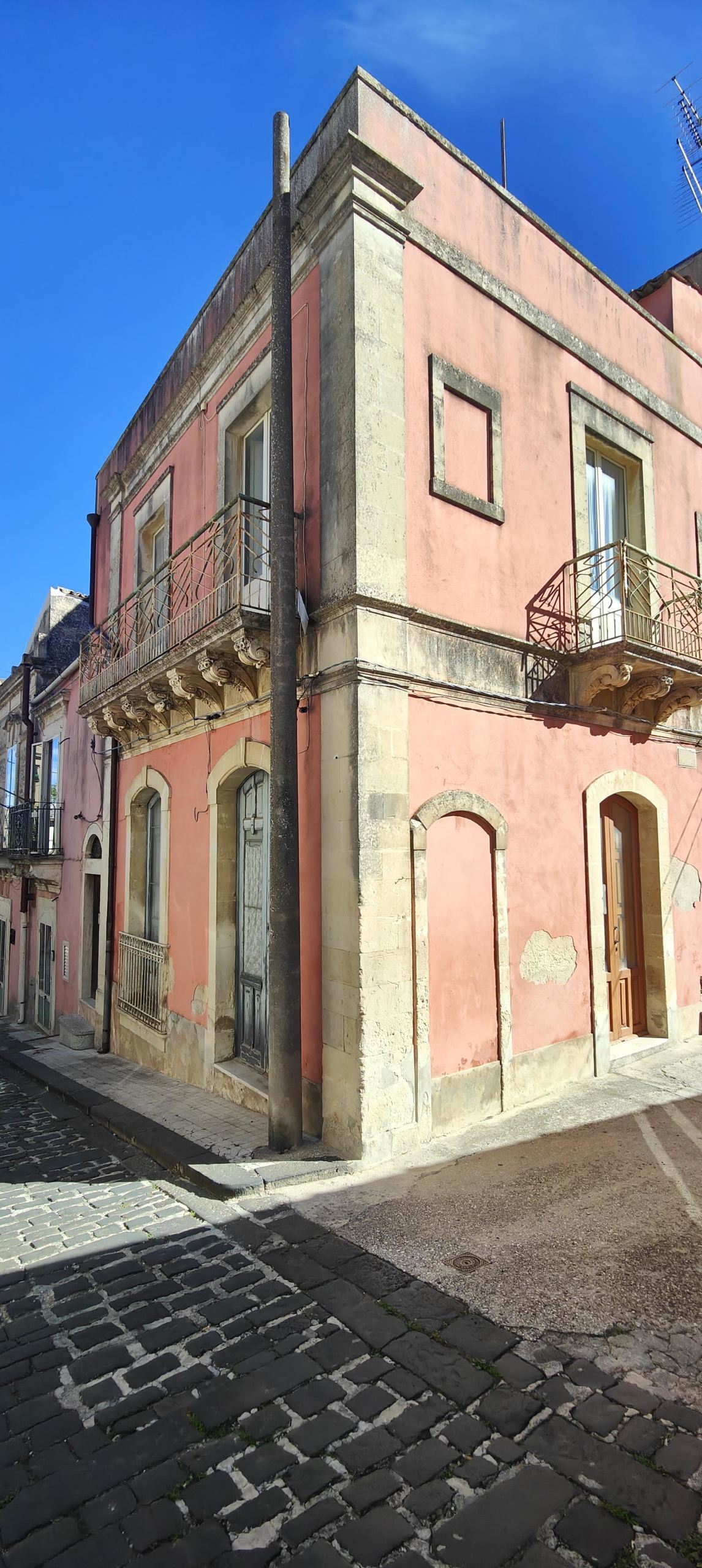 Immagine 39 di Casa indipendente in vendita  in Via Nicolò Zocco 3434 a Palazzolo Acreide