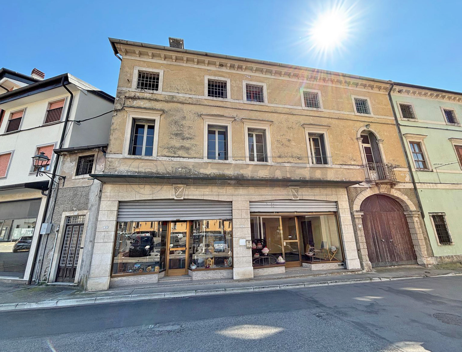 Immagine 2 di Casa semindipendente in vendita  in Via Foscola 5 a Castelgomberto