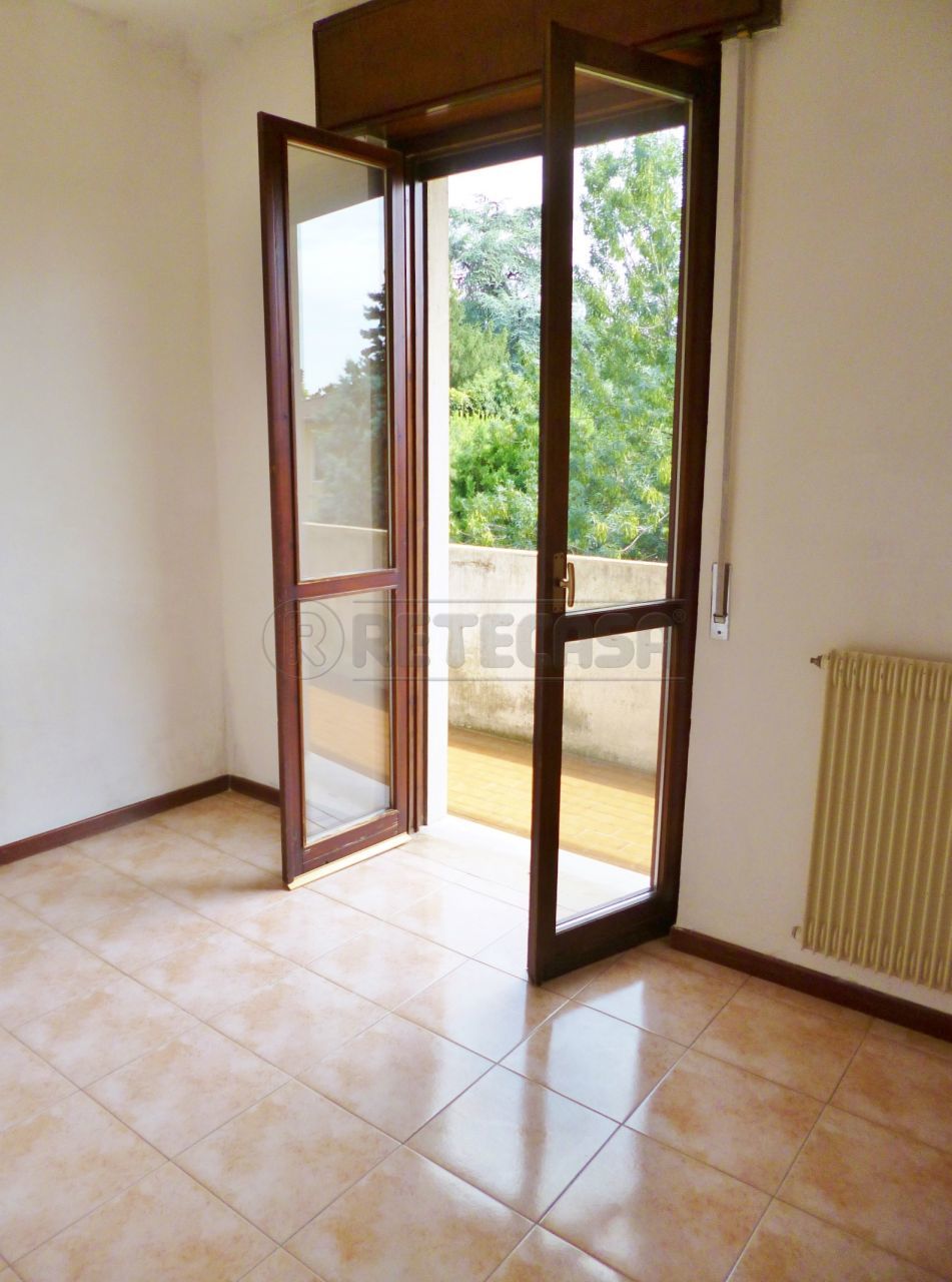 Immagine 13 di Bilocale in vendita  in VIA CEDERLE 1 a Montebello Vicentino