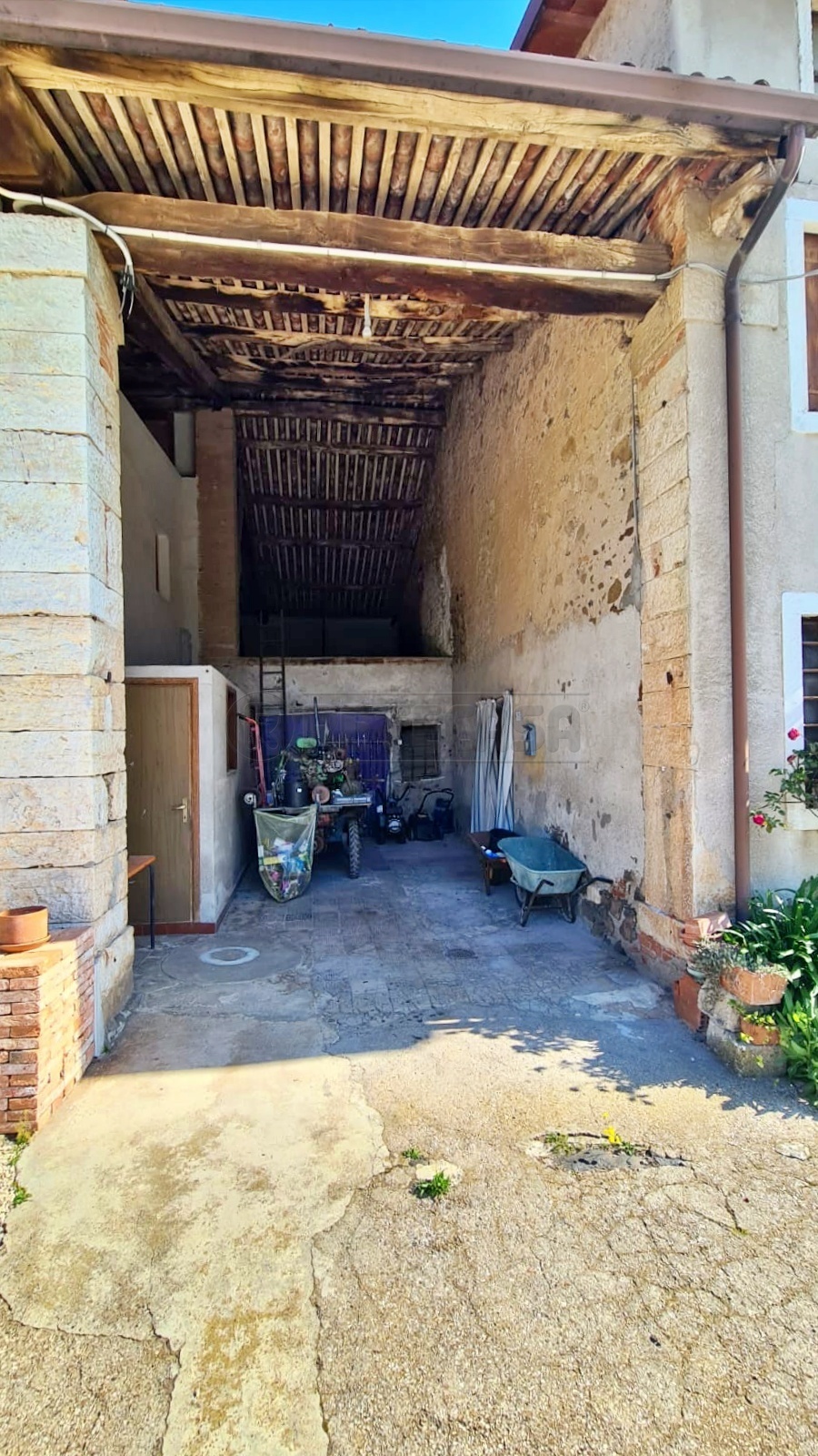 Immagine 3 di Rustico / casale in vendita  a Arzignano