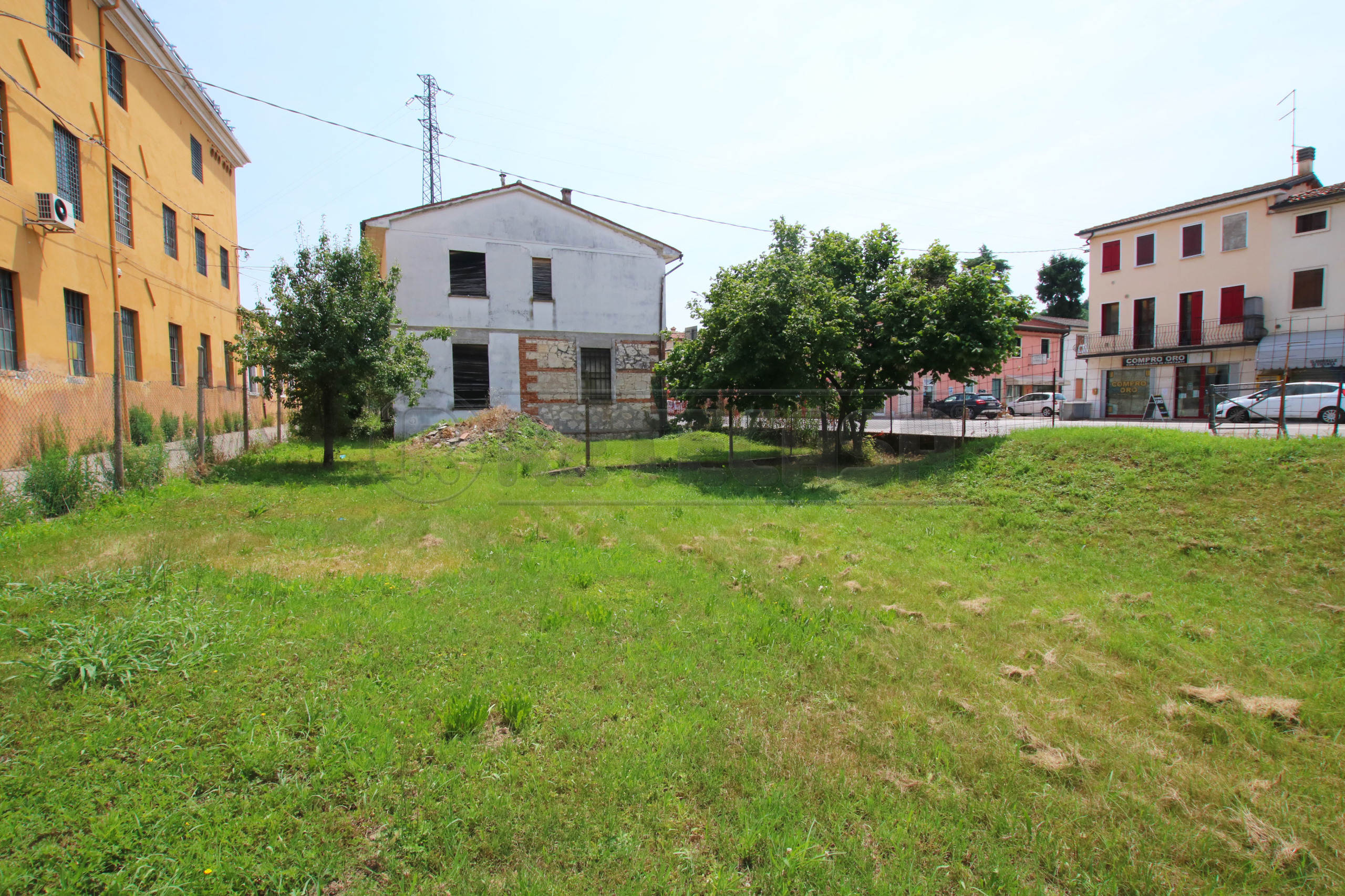 Immagine 20 di Villa in vendita  a Vicenza