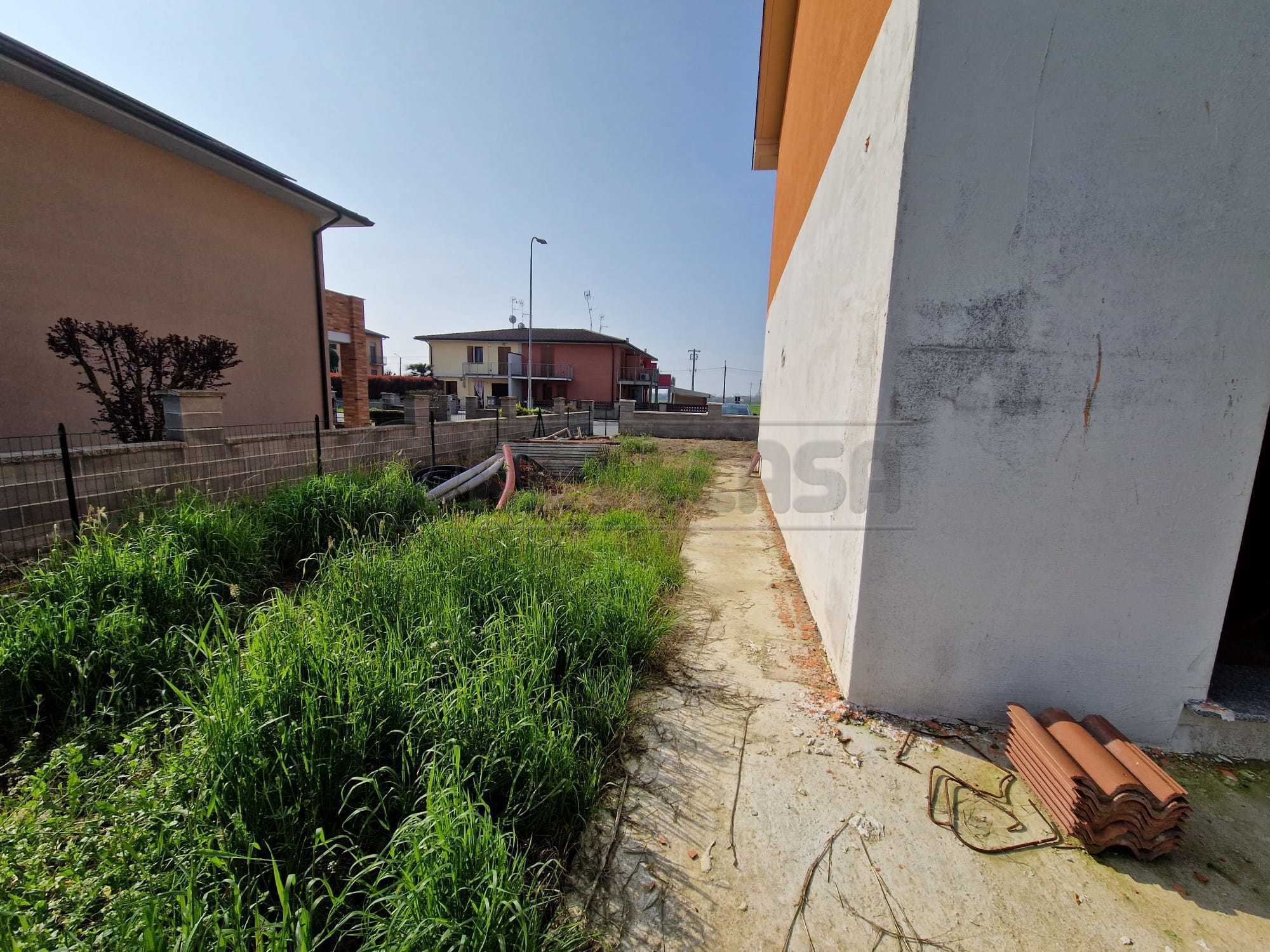 Immagine 16 di Villa in vendita  in Via della Bissolina a Pieve D'olmi