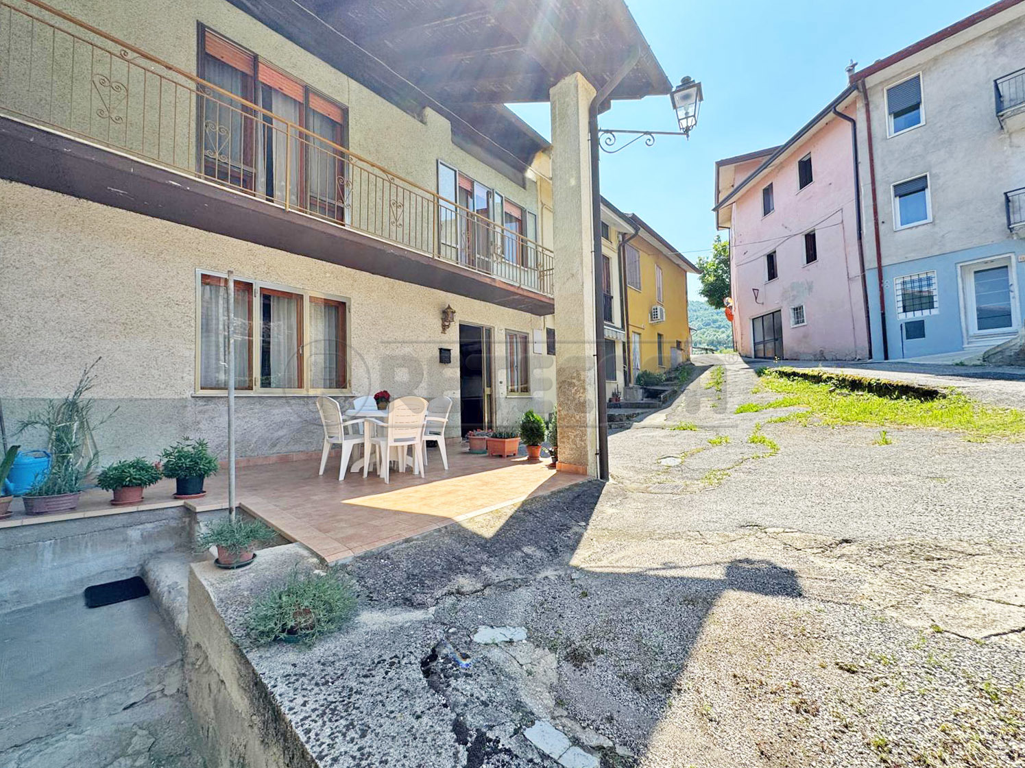 Immagine 4 di Casa semindipendente in vendita  in via piana di la di sopra 11 a Valdagno