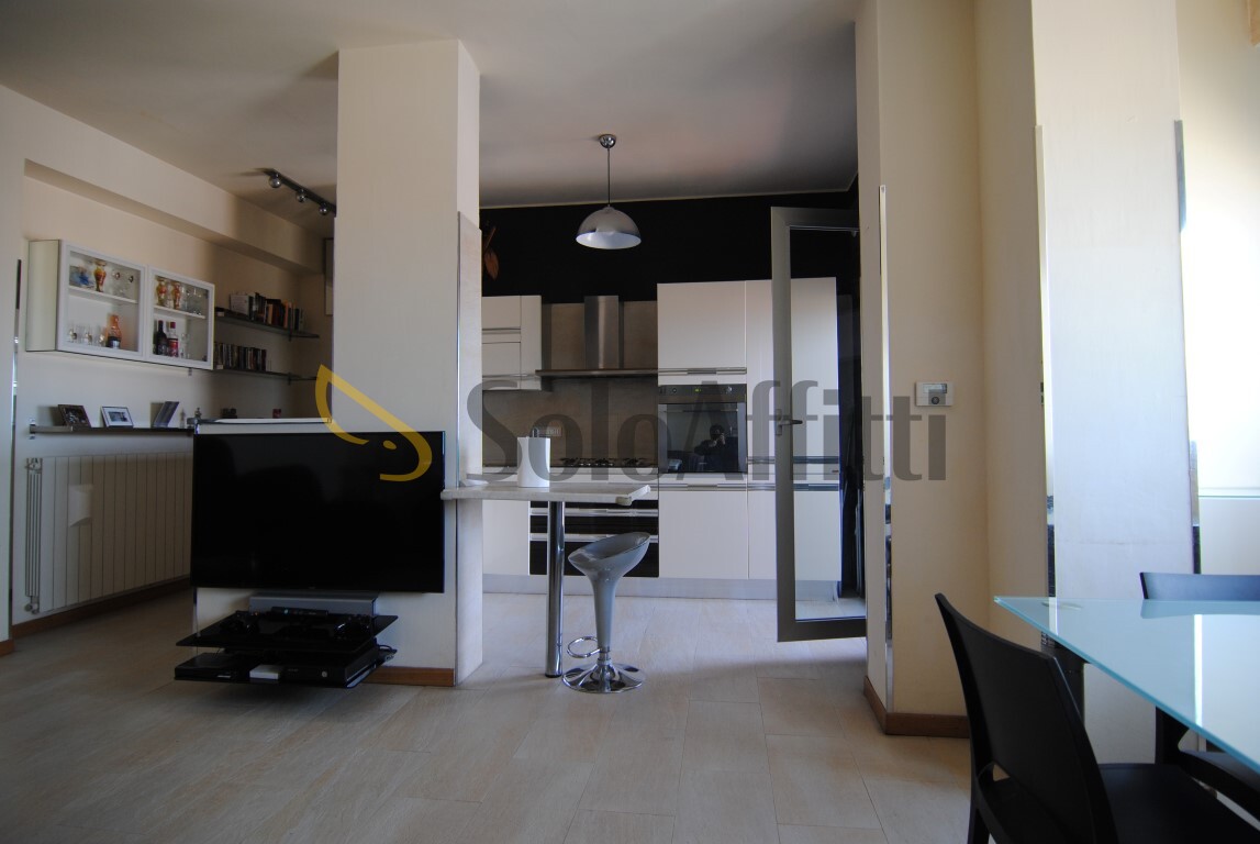 Immagine 1 di Quadrilocale in affitto  a Livorno