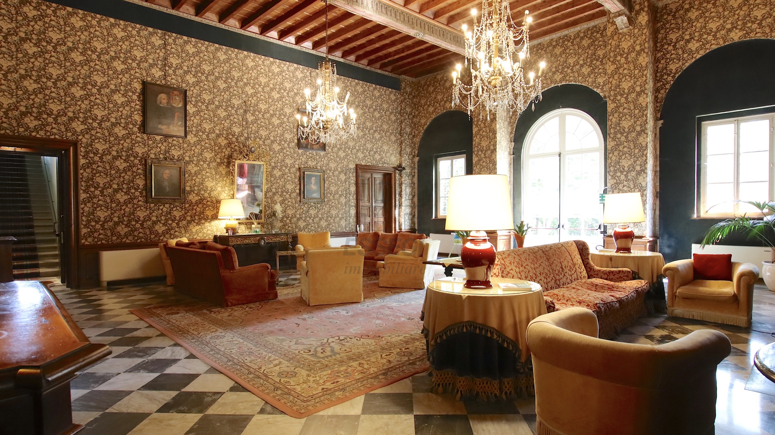Immagine 5 di Albergo/B&B/Residence in vendita  in Via Nuova per Pisa a Lucca