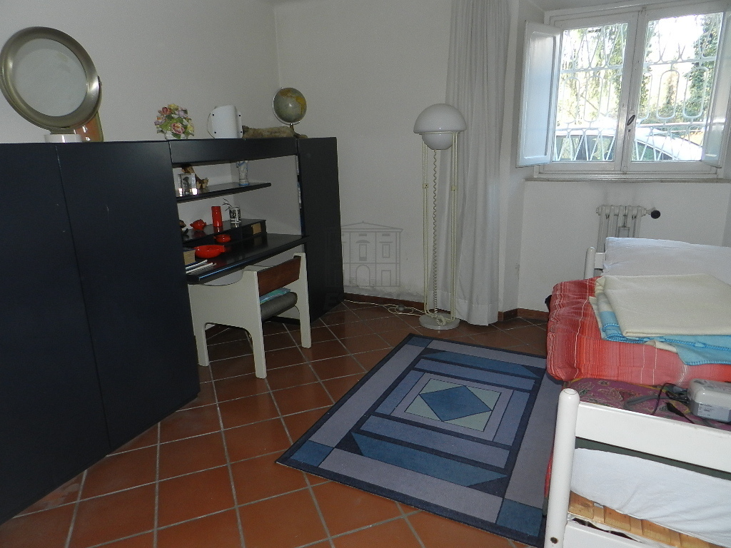 Immagine 20 di Villa in vendita  a Lucca