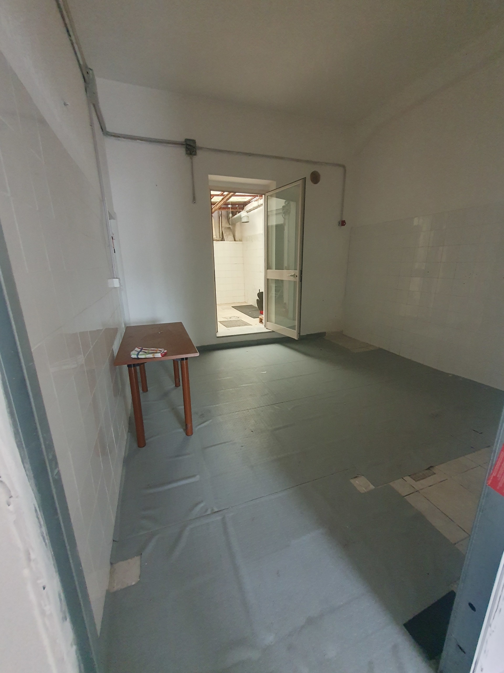 Immagine 6 di Locale commerciale in affitto  in Via Pasquale Andiloro 7 a Reggio Di Calabria