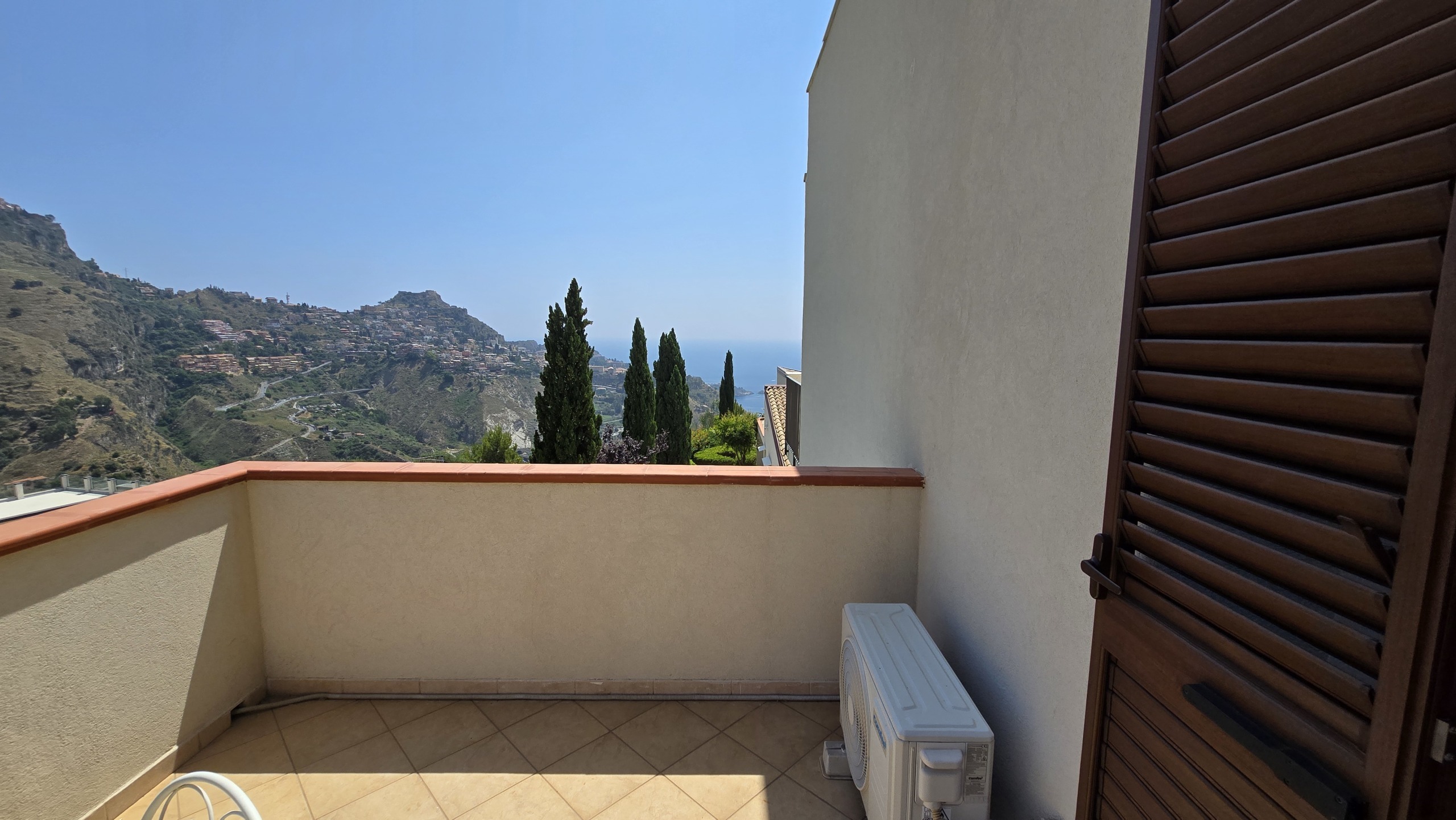 Immagine 90 di Villa in vendita  in c.da mastrissa snc a Taormina