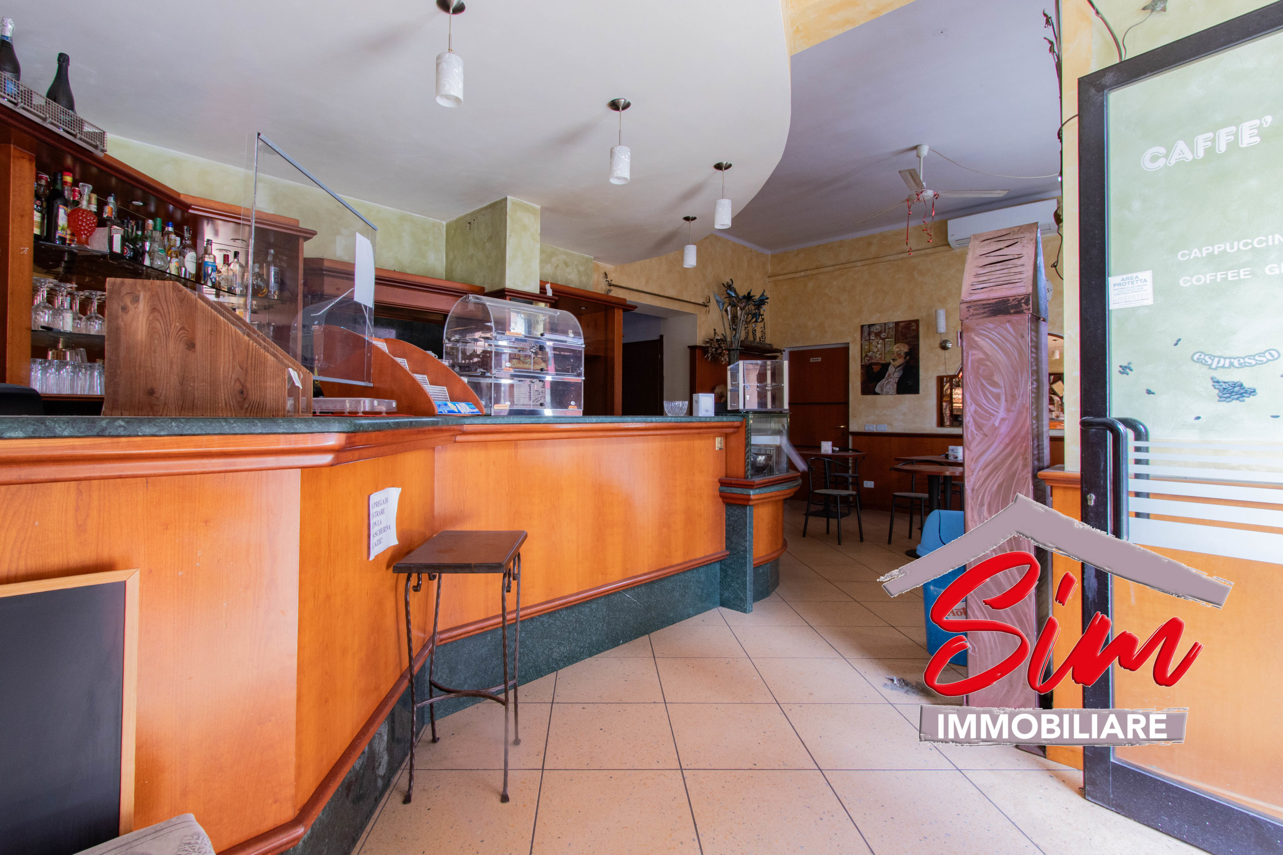 Immagine 4 di Locale commerciale in vendita  in Corso Vercelli 25d a Novara