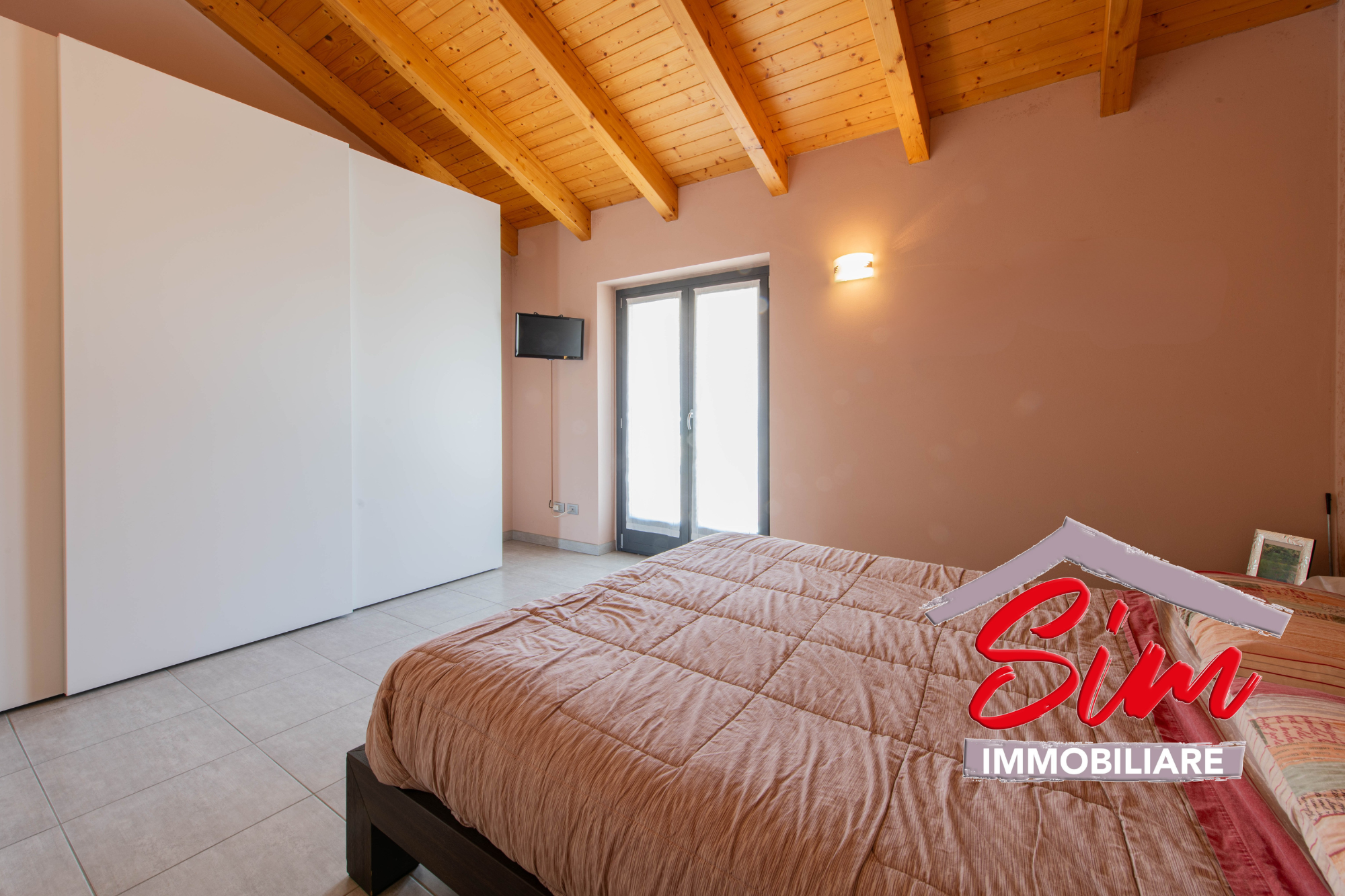 Immagine 16 di Terratetto in vendita  in Piazza Regina Margherita 11 a Mandello Vitta