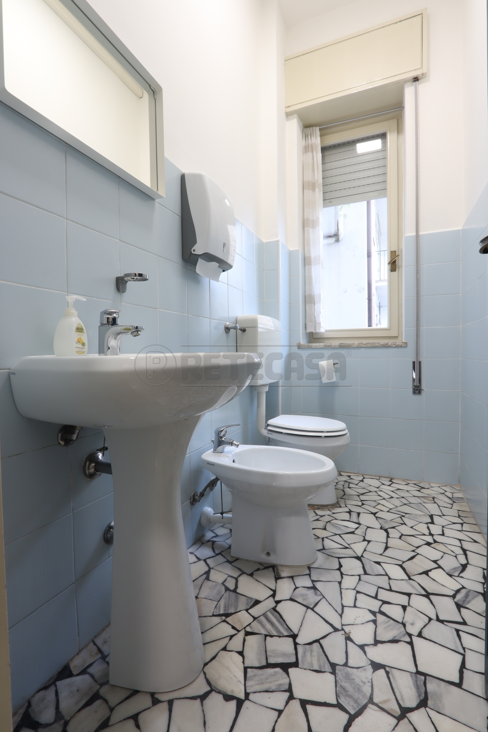 Immagine 29 di Ufficio in affitto  in Viale Milano 56 a Vicenza