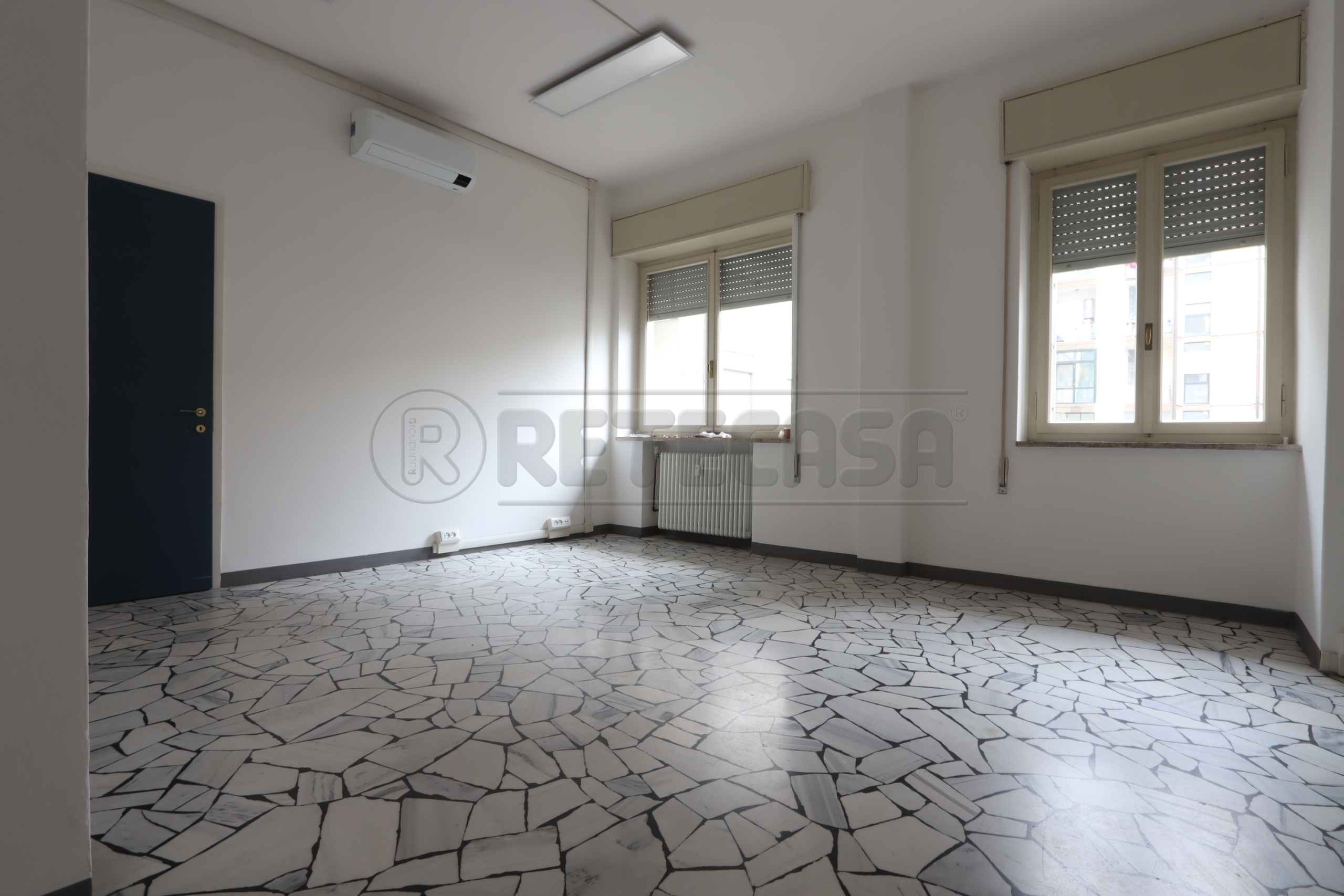 Immagine 19 di Ufficio in affitto  in Viale Milano 56 a Vicenza