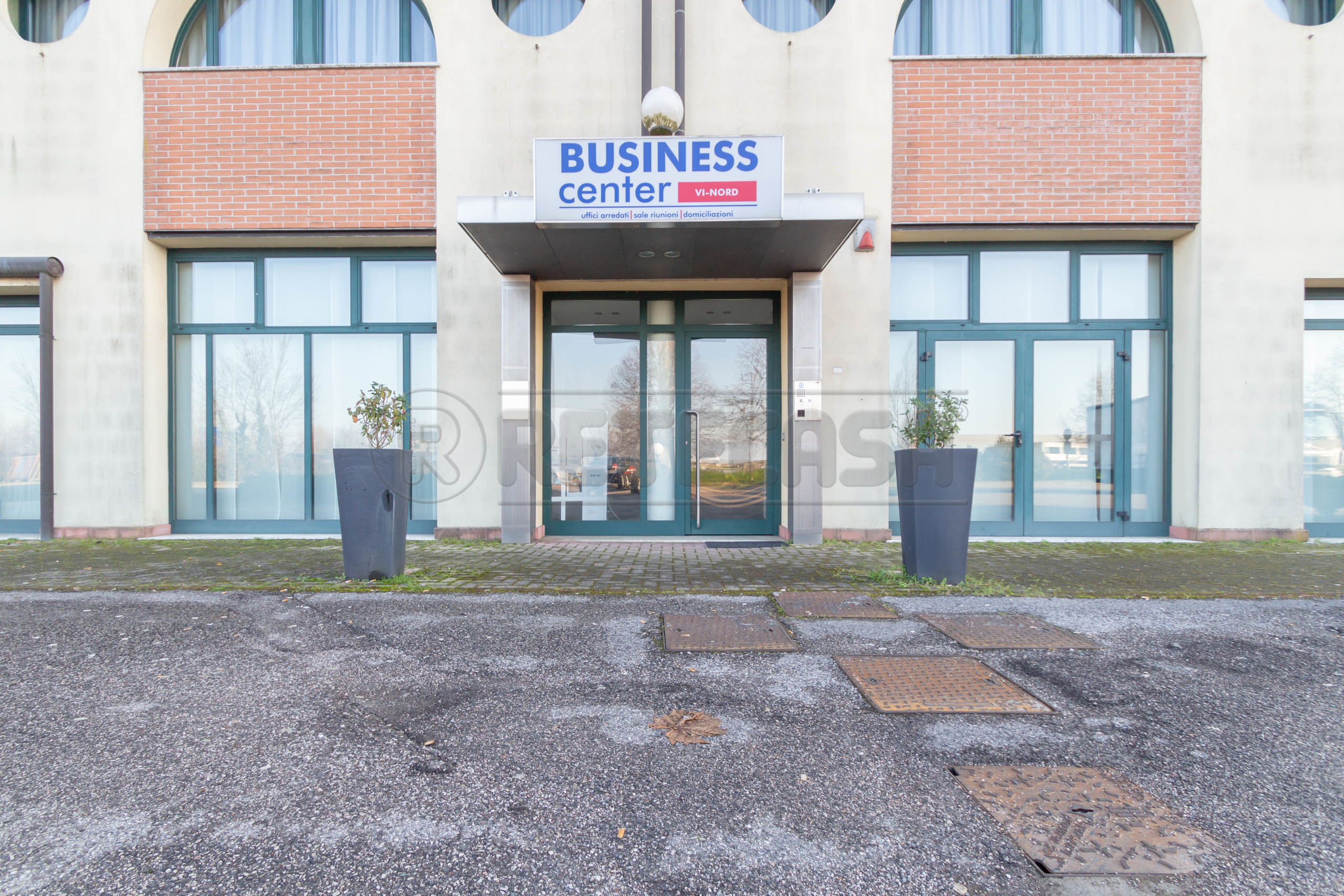 Immagine 38 di Ufficio in vendita  in Via Acque 6 a Bolzano Vicentino