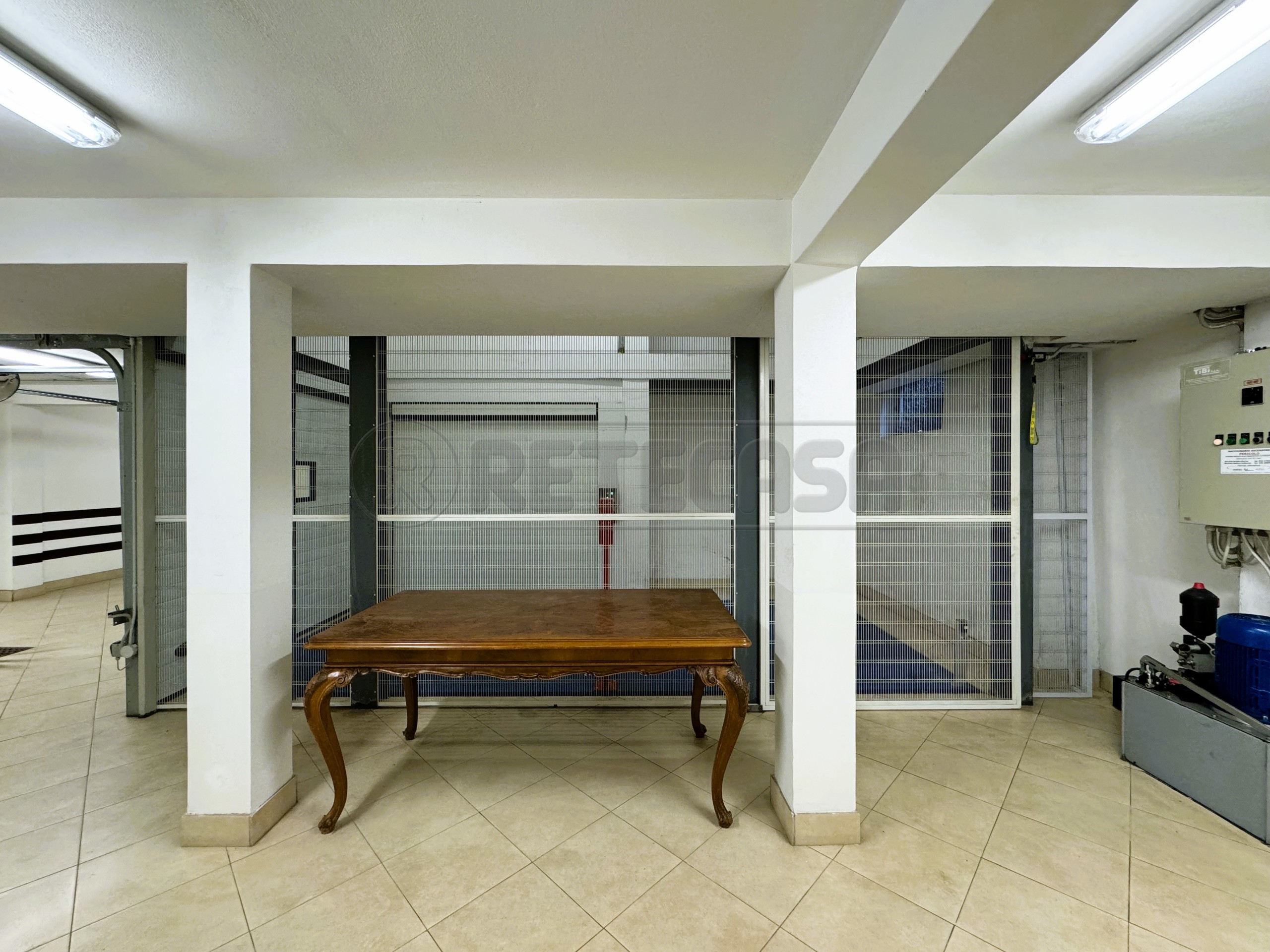 Immagine 15 di Garage in vendita  in Riviera San Benedetto 30 a Padova