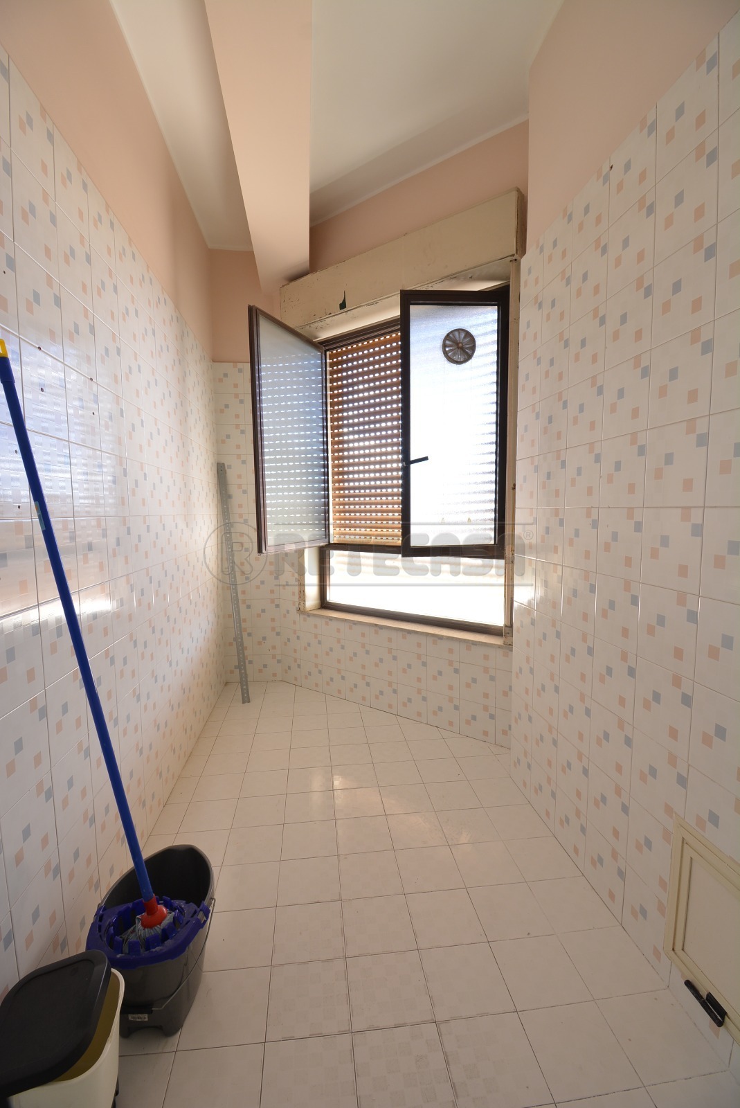 Immagine 12 di Pentalocale in affitto  in Via Santa Cecilia 82 a Messina