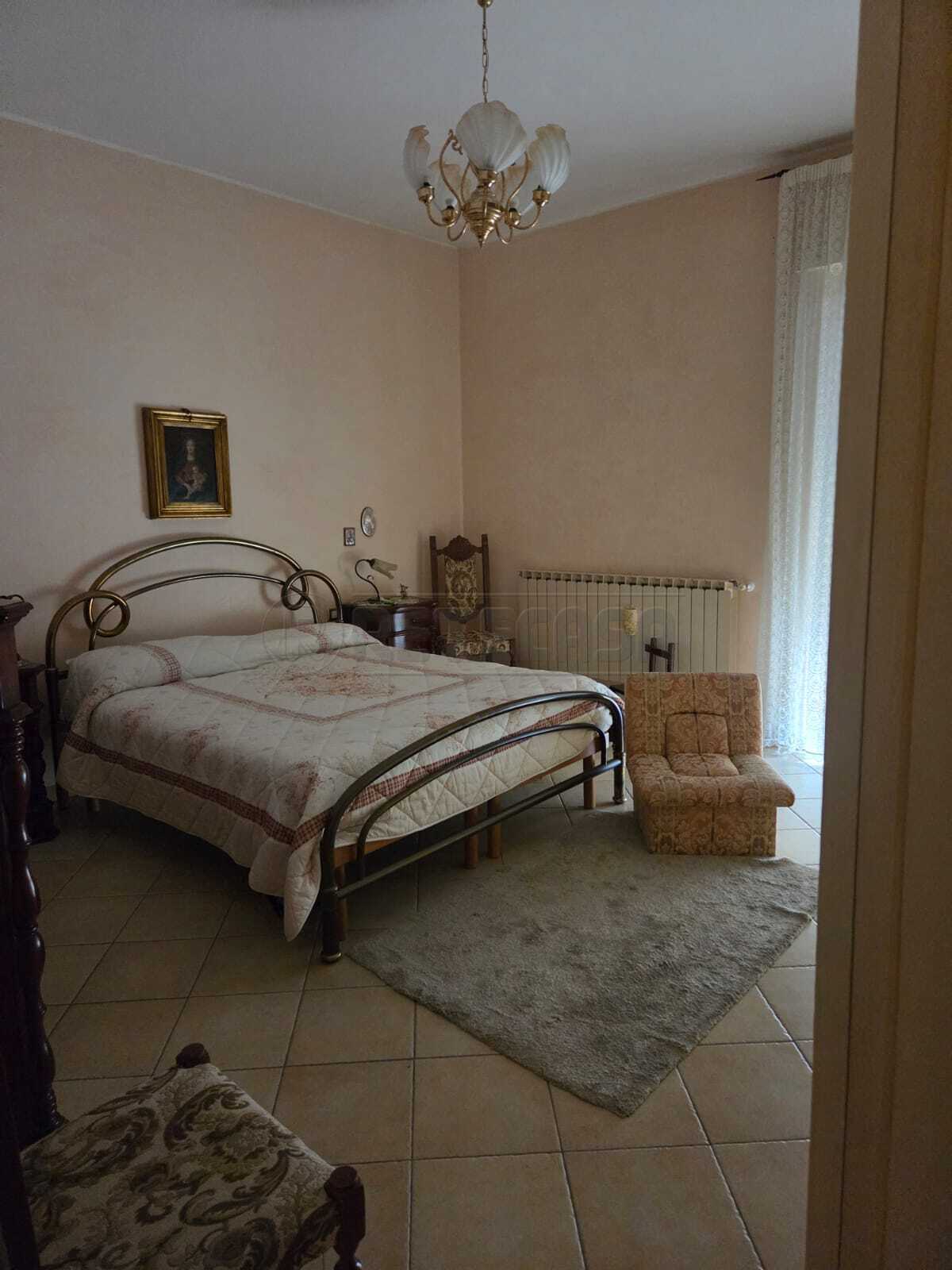 Immagine 8 di Quadrilocale in affitto  a Caltanissetta